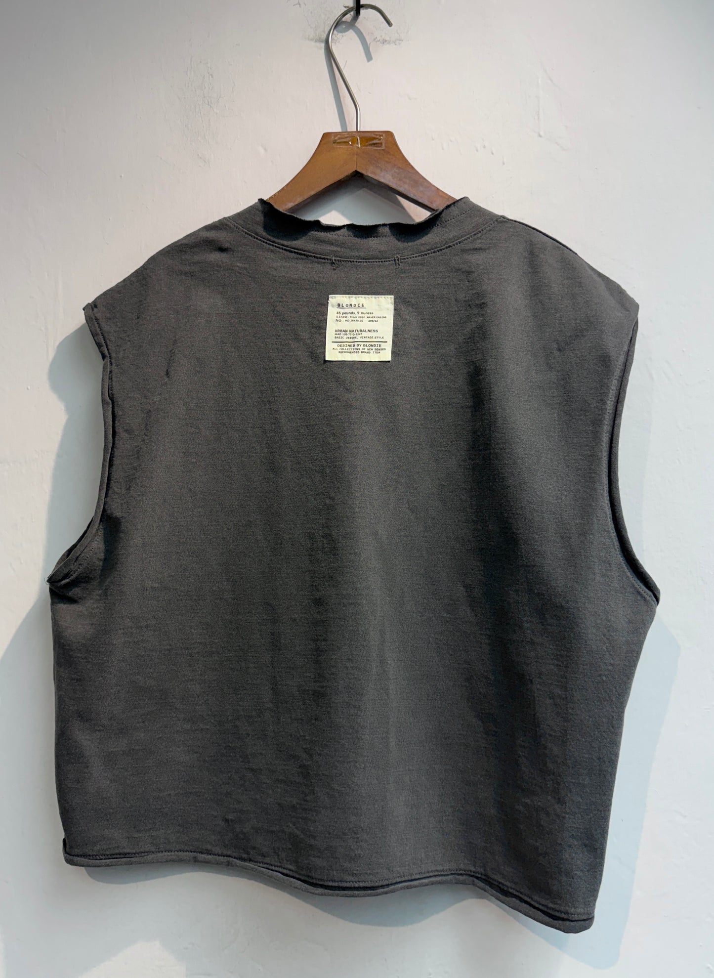 Back label cotton sleeveless outer #00728