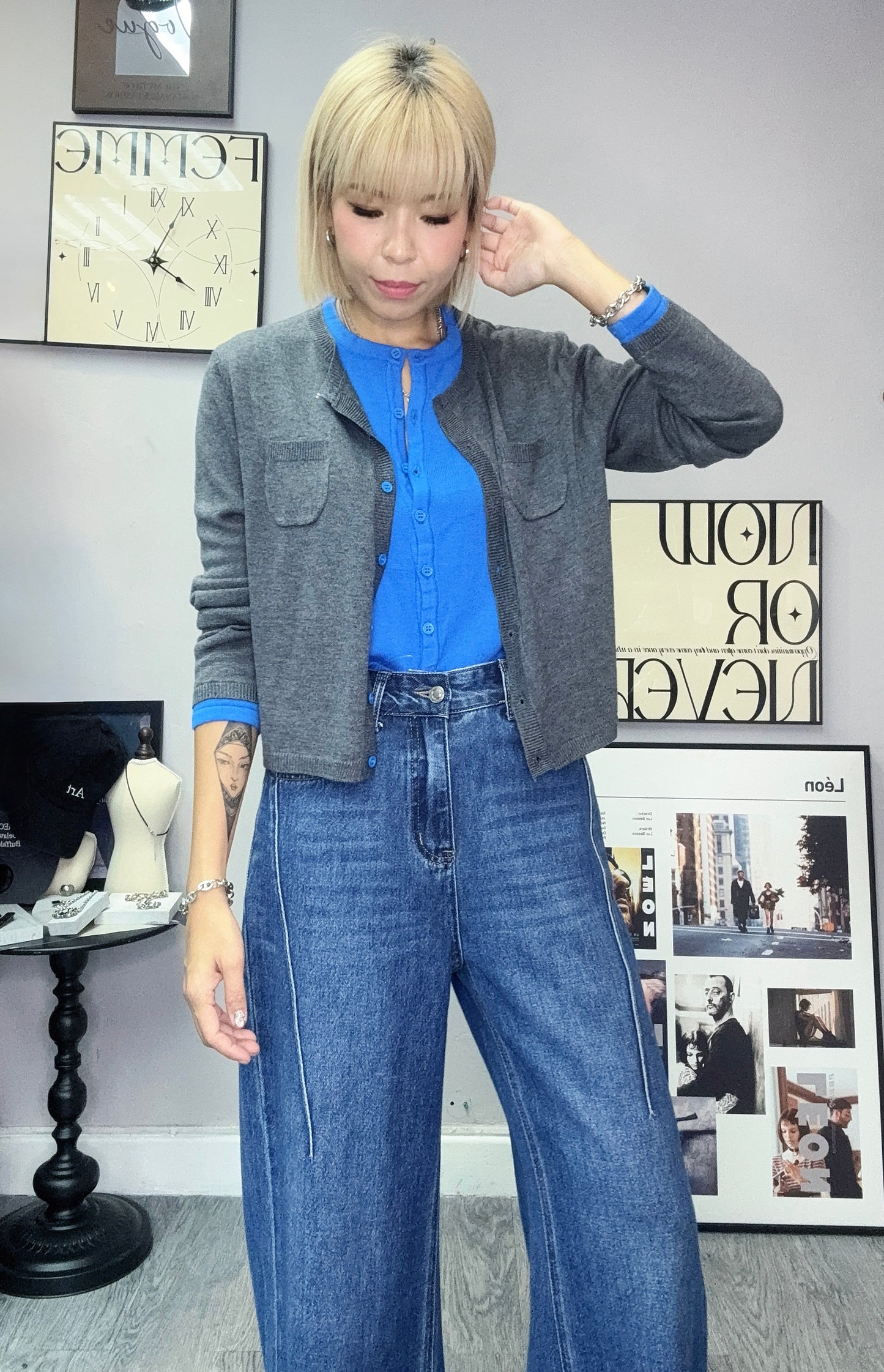 Fake two piece long sleeves cardigan