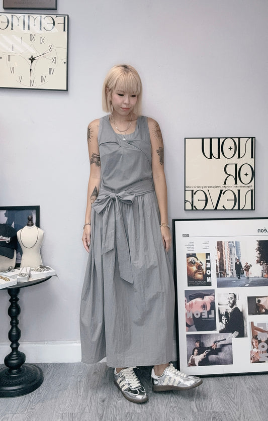 Two tone front ribbon vest dress