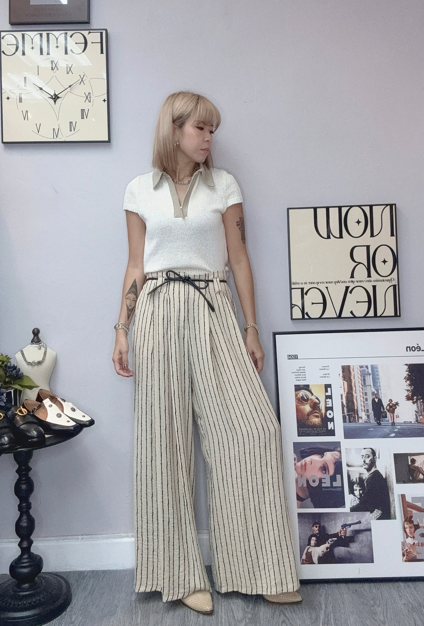 With belt striped pants