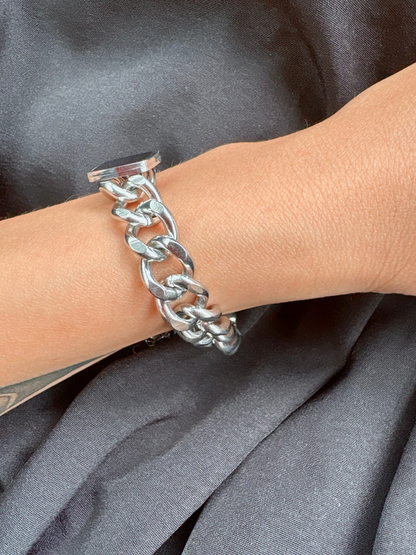 Square bracelets (design by Japan)
