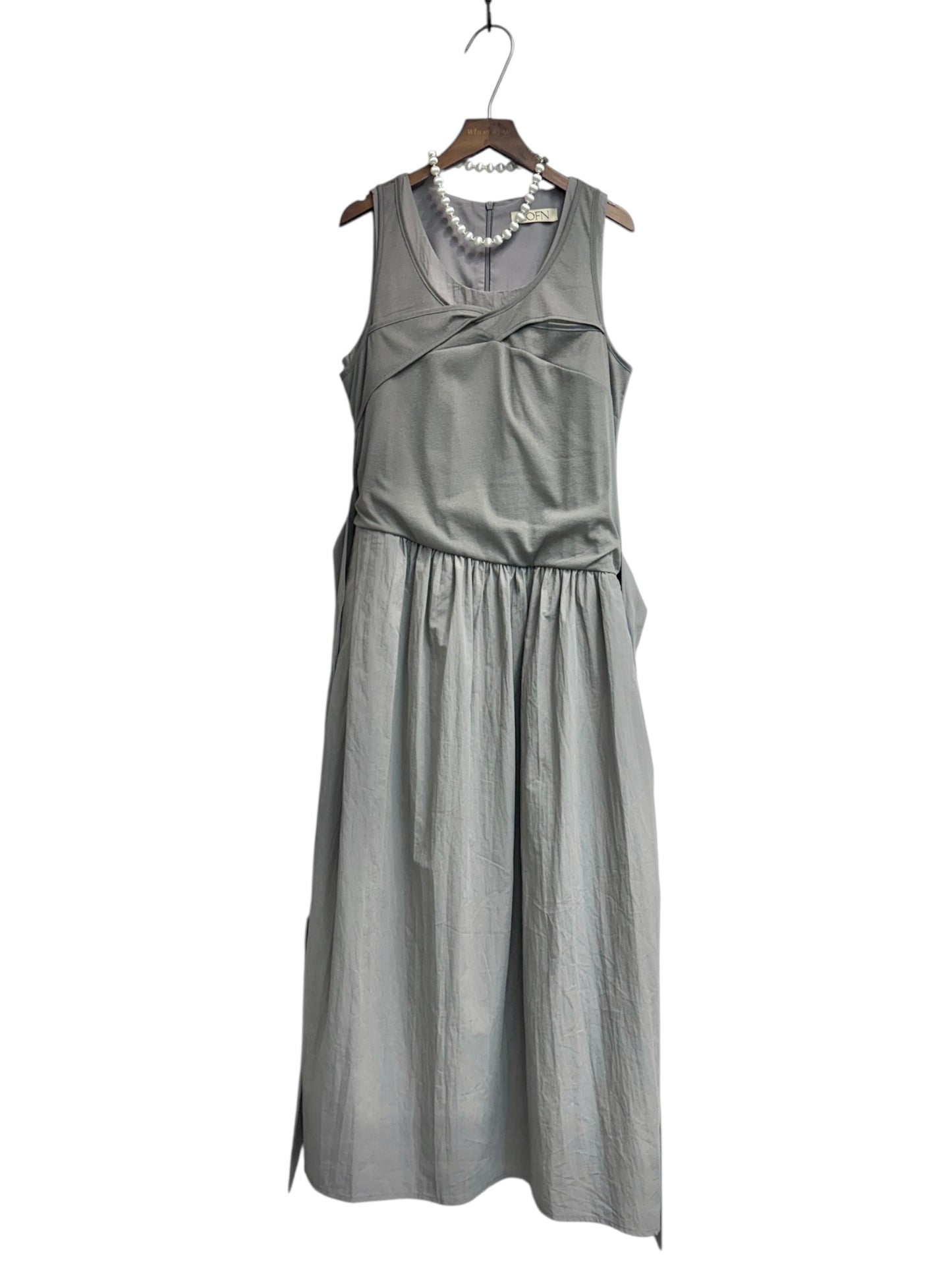 Two tone front ribbon vest dress