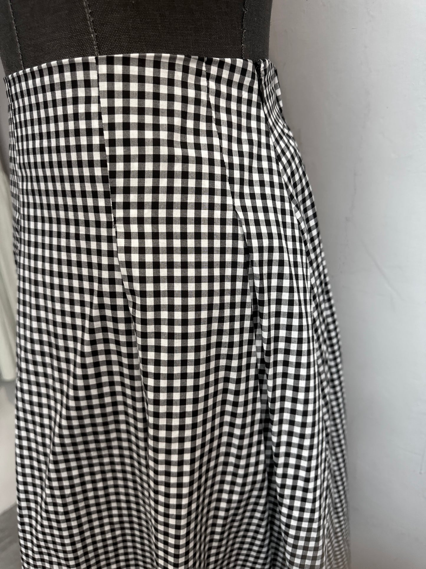 Checked pleated skirt