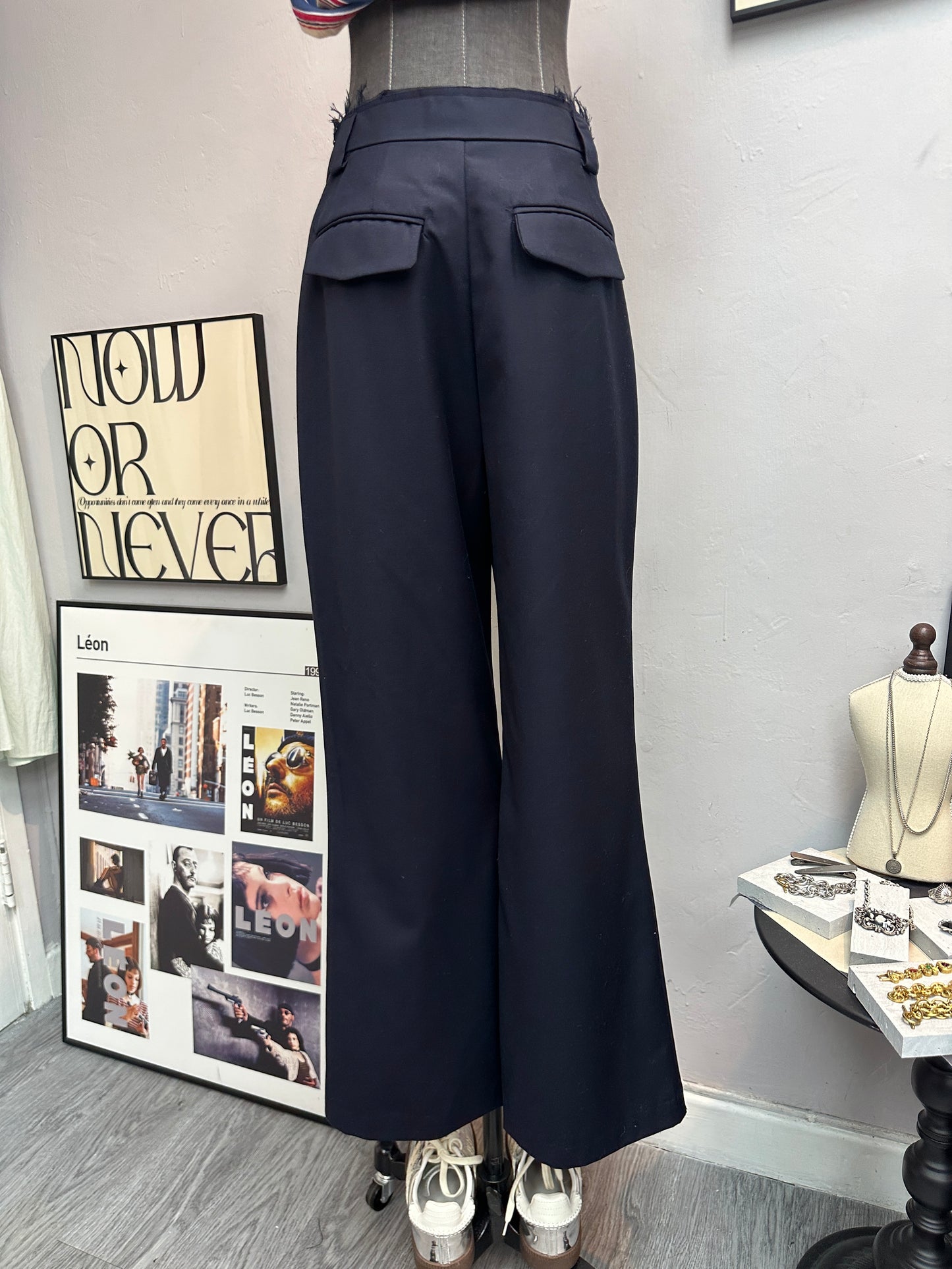 (-30% off)slim cut trousers