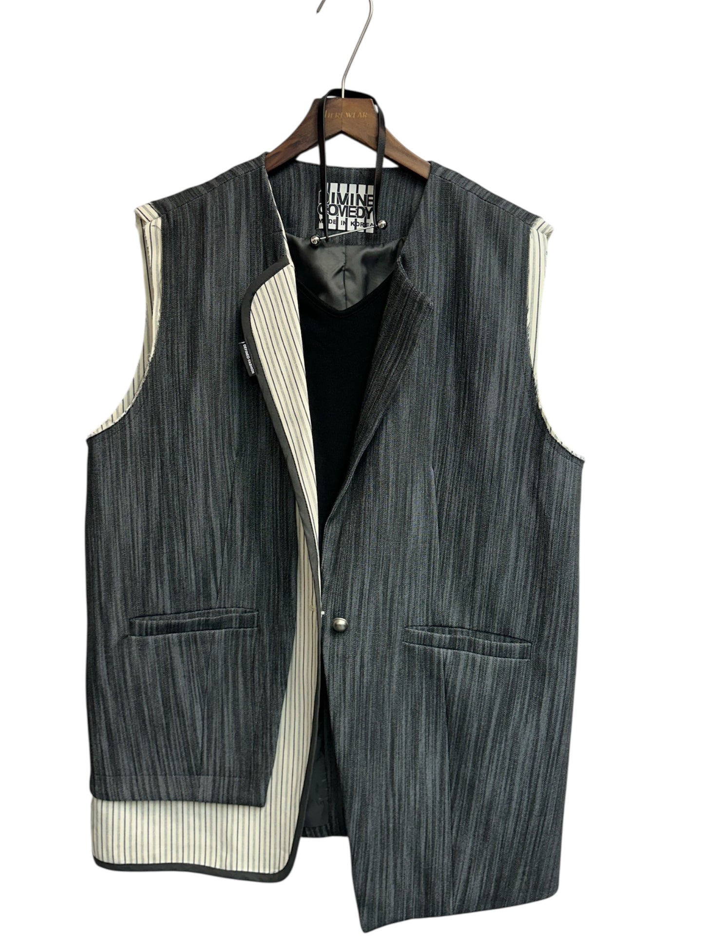 Parallel line vest blazer