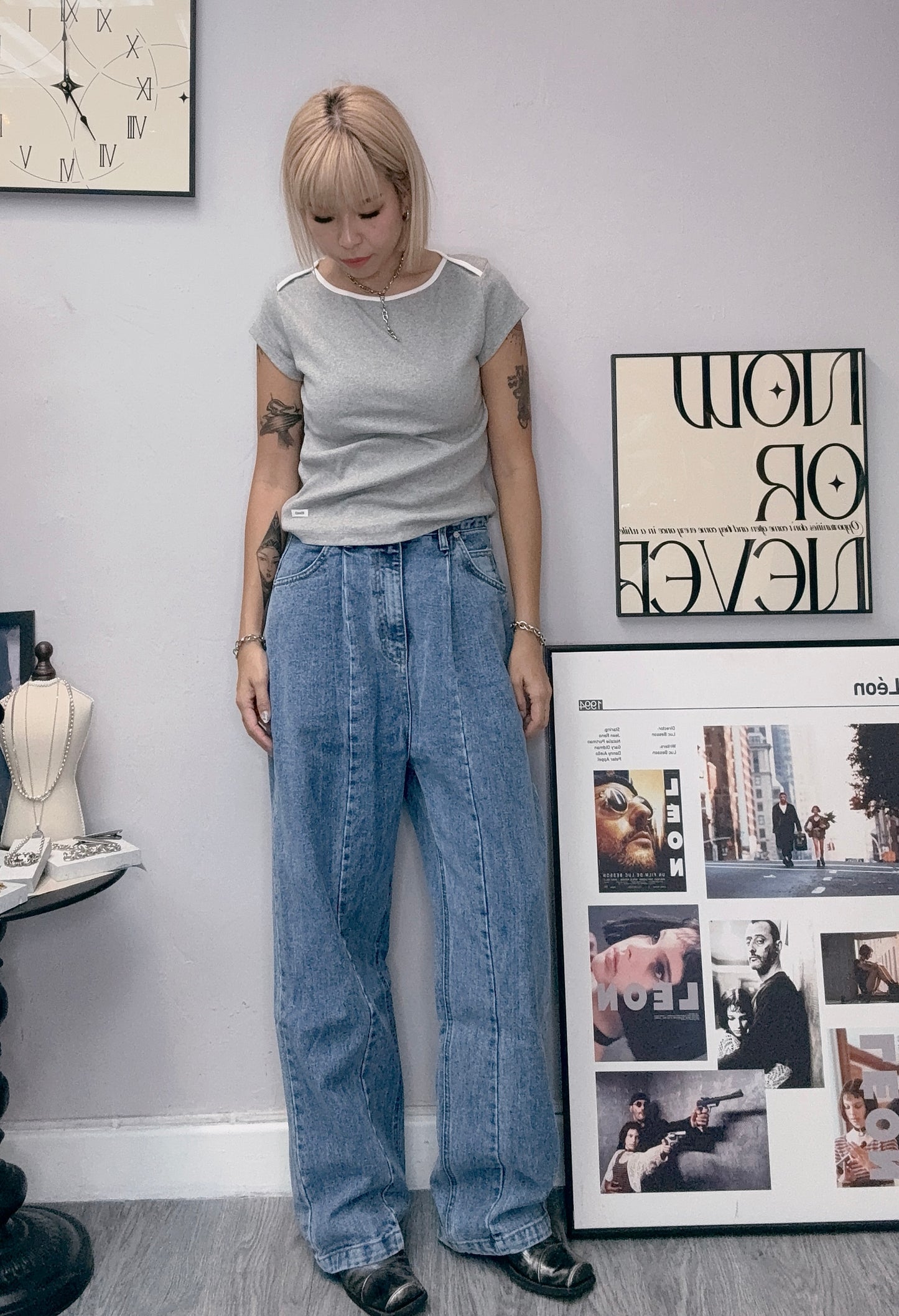 Big sale~~~Back tag Jeans