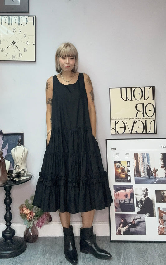 Ruffle hem plain vest dress