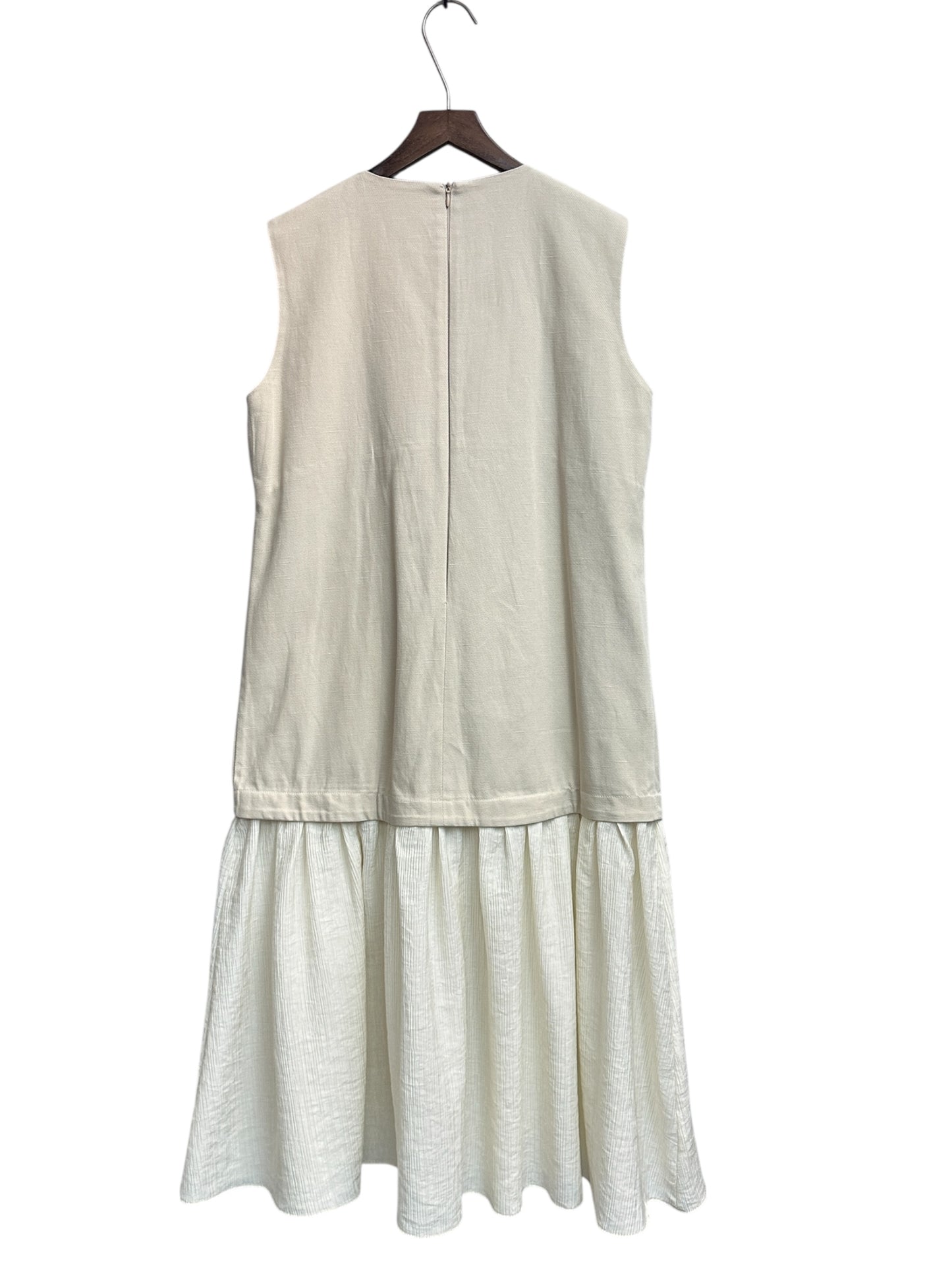 4-pockets vest dress