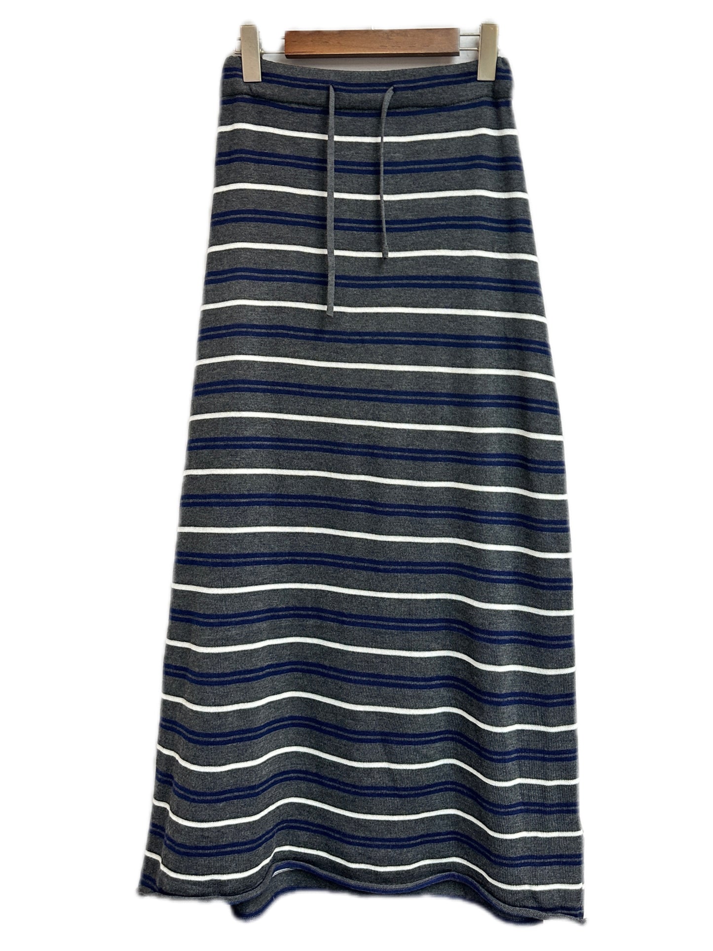 (-30% off)Cross grain knit skirt