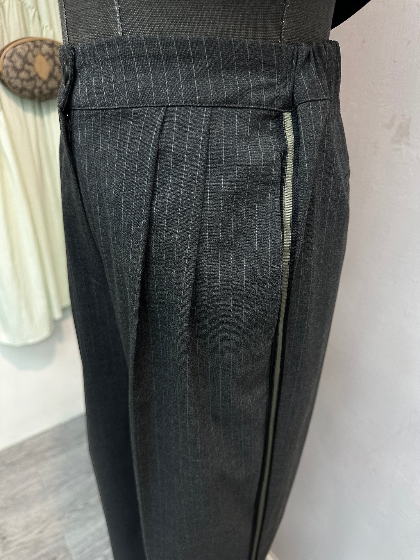 (-30% off)stripe pants