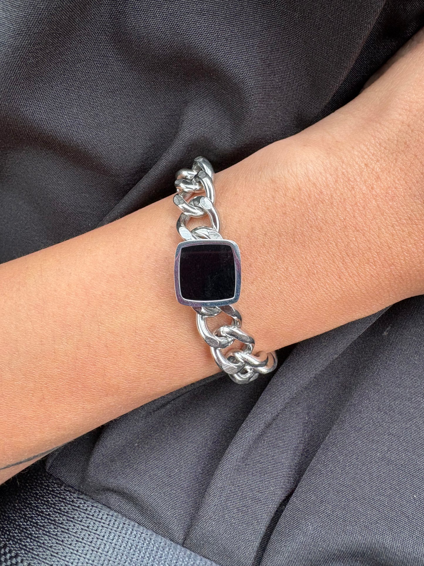 Square bracelets (design by Japan)