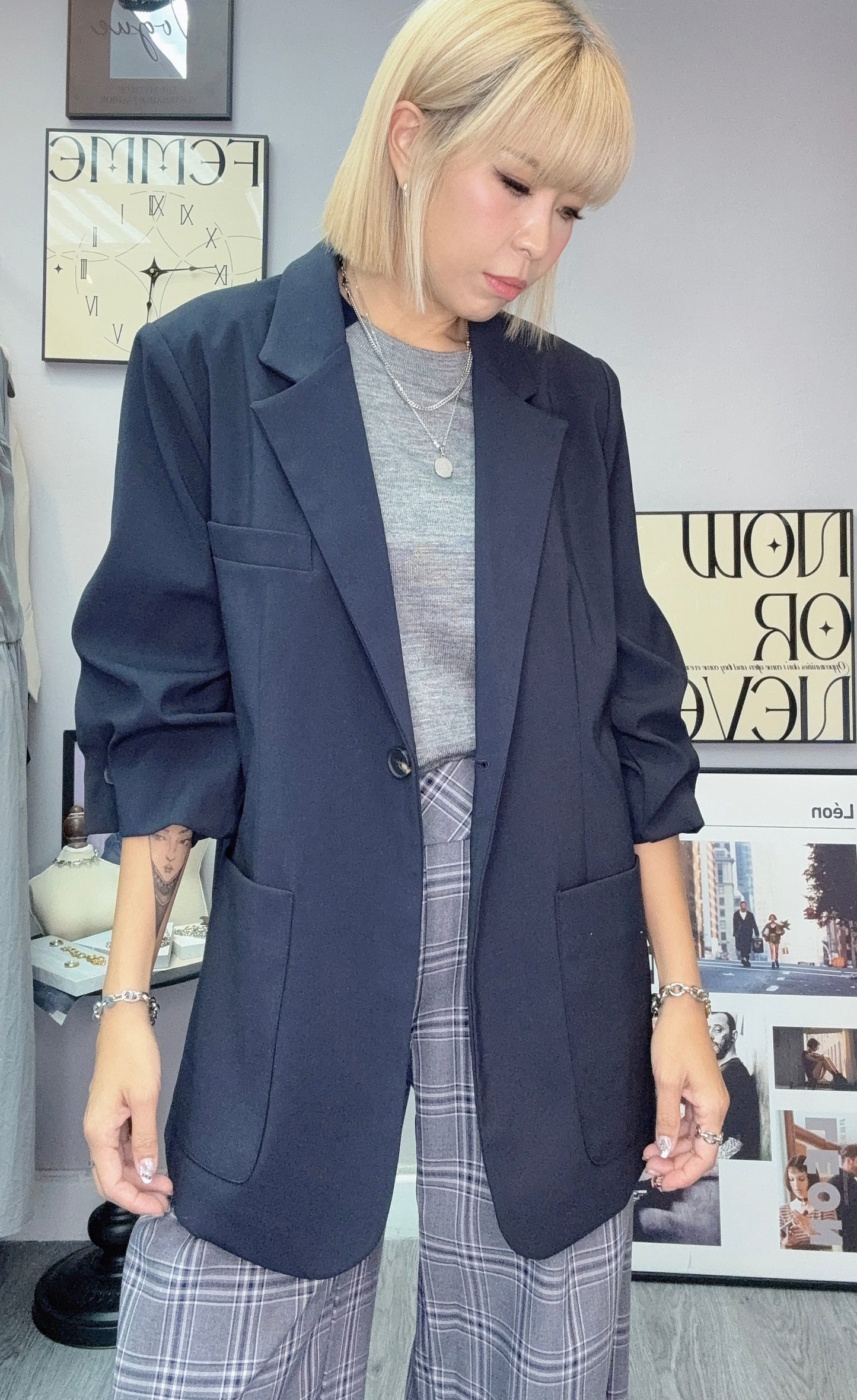 Middle sleeves blazer