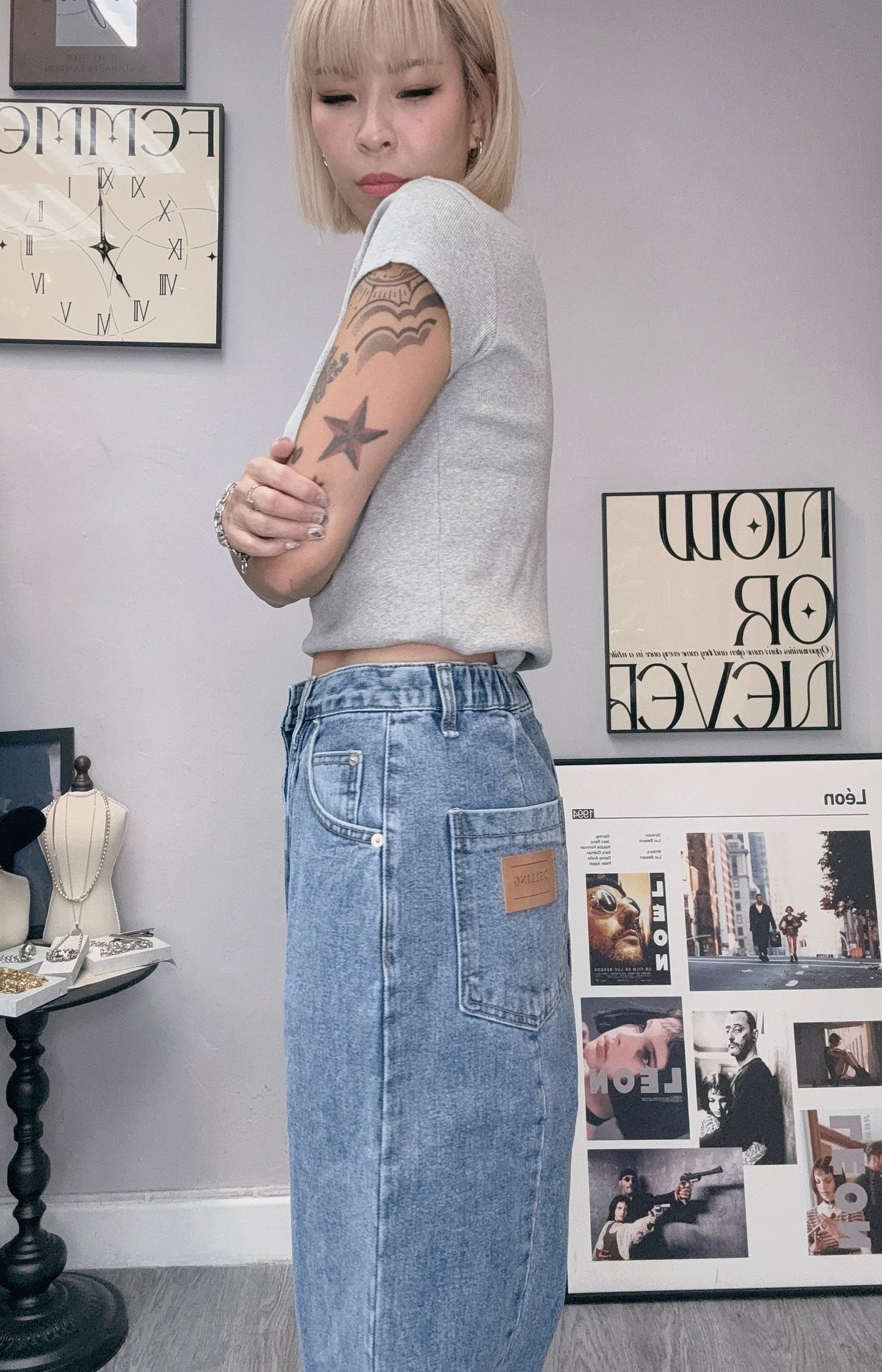 Big sale~~~Back tag Jeans