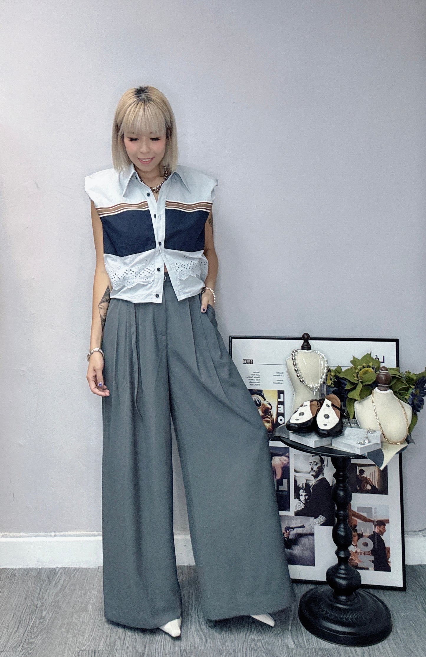 (-40%off ) with belt Trousers