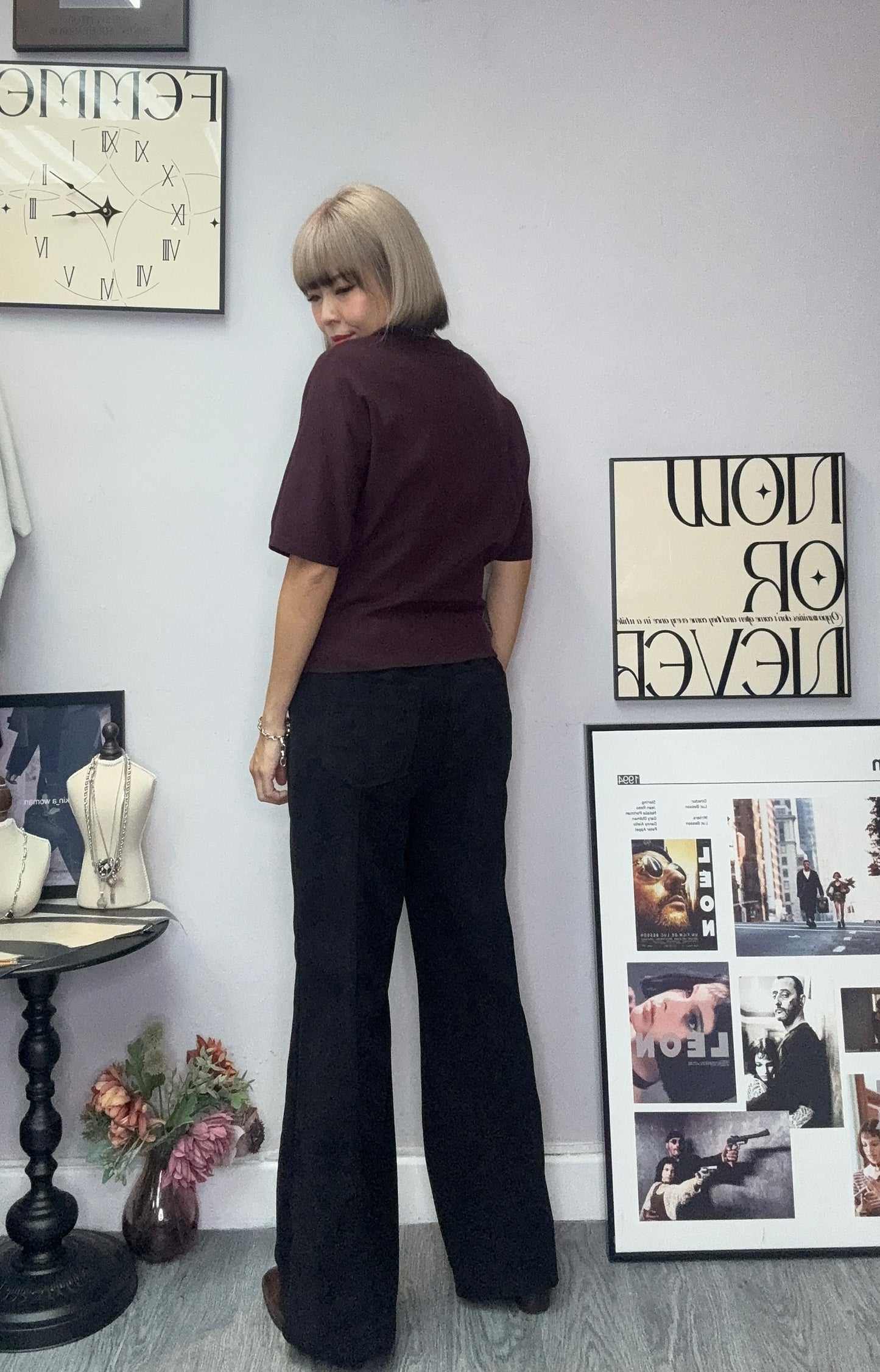 Plain middle sleeve knit top