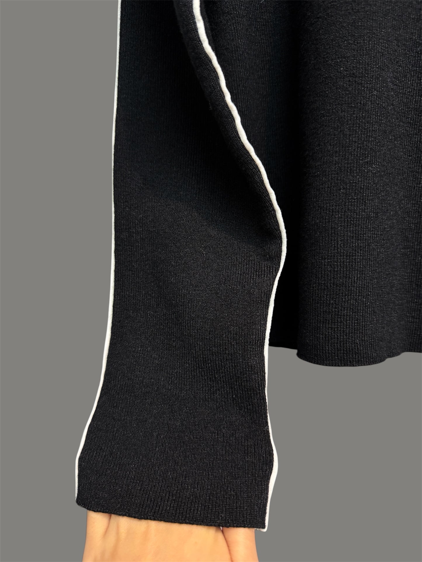 Stand collar side white wool top #00046