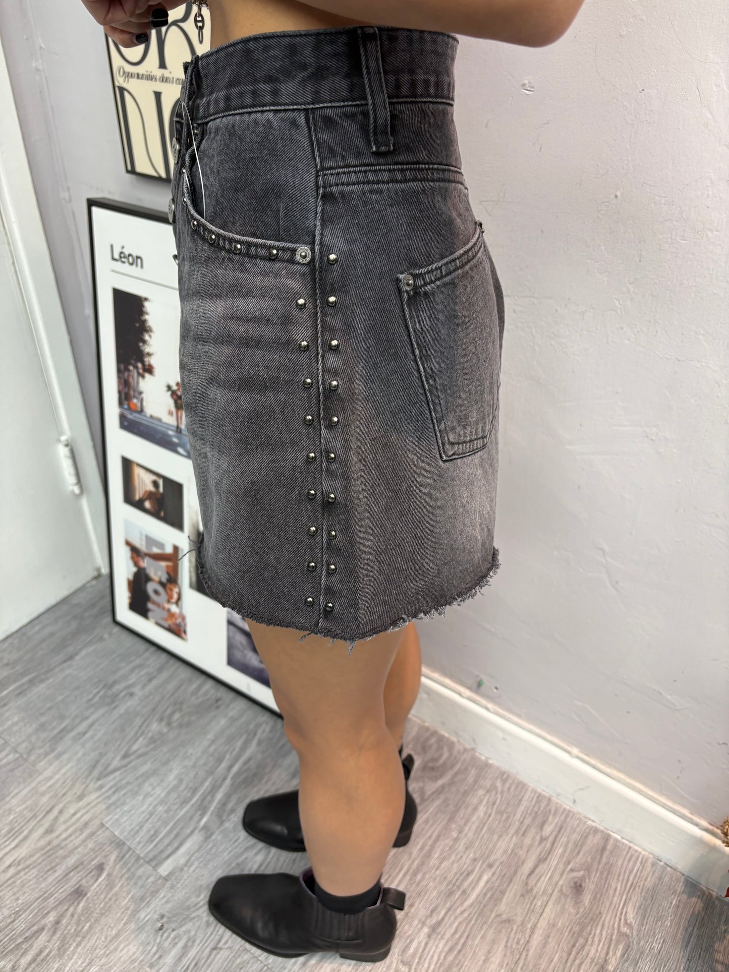Side bean denim shorts