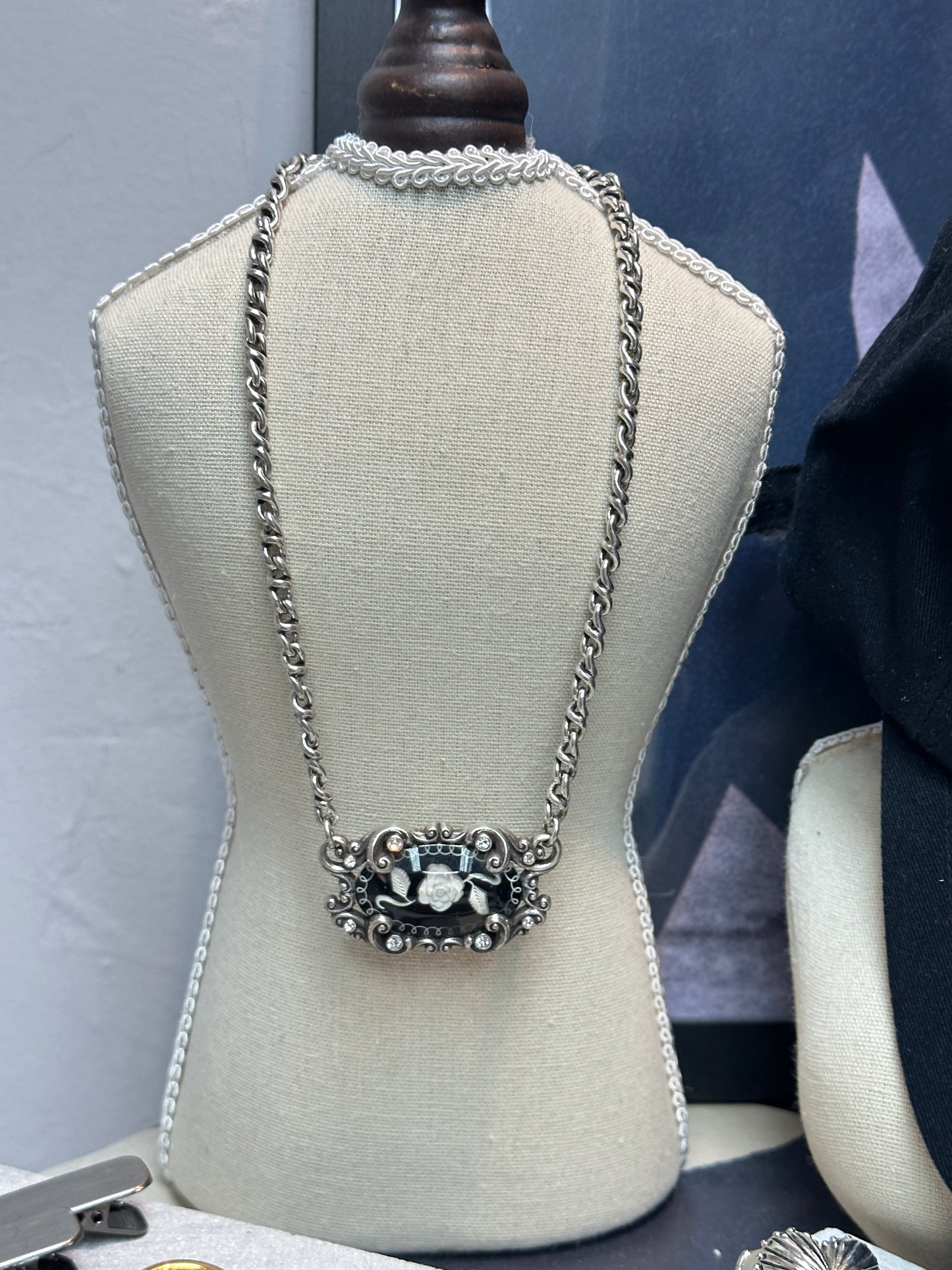 Vintage necklace (by USA)