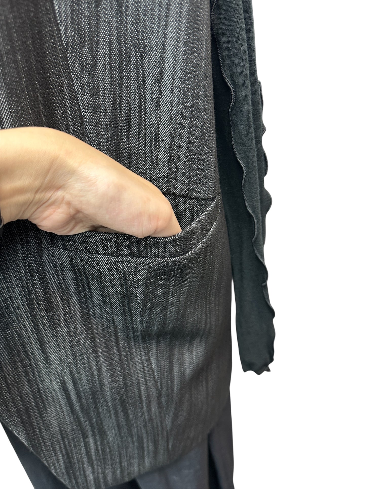 Parallel line vest blazer