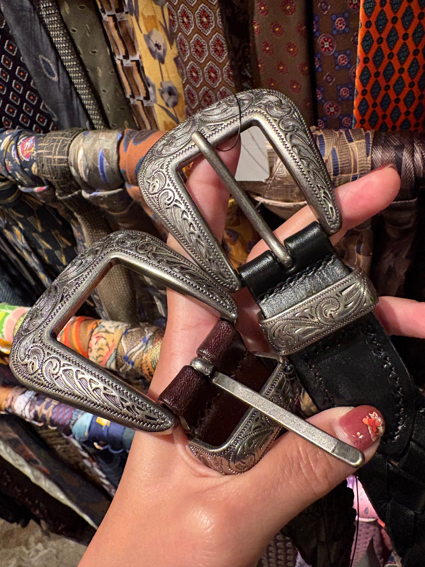 embossed buckle belt