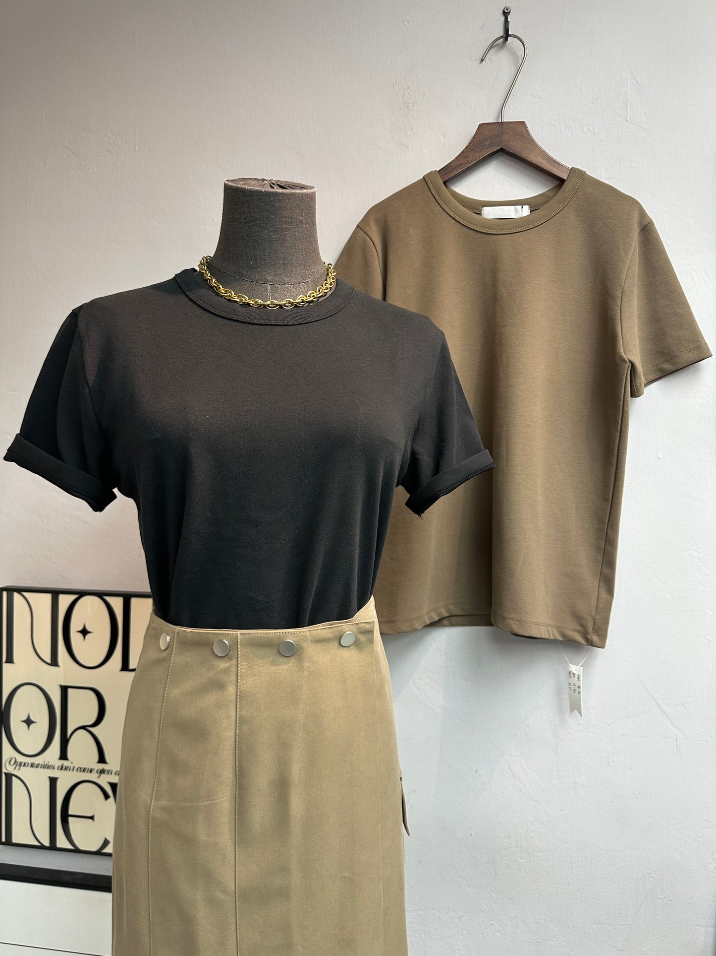 (-40% Off) plain tee