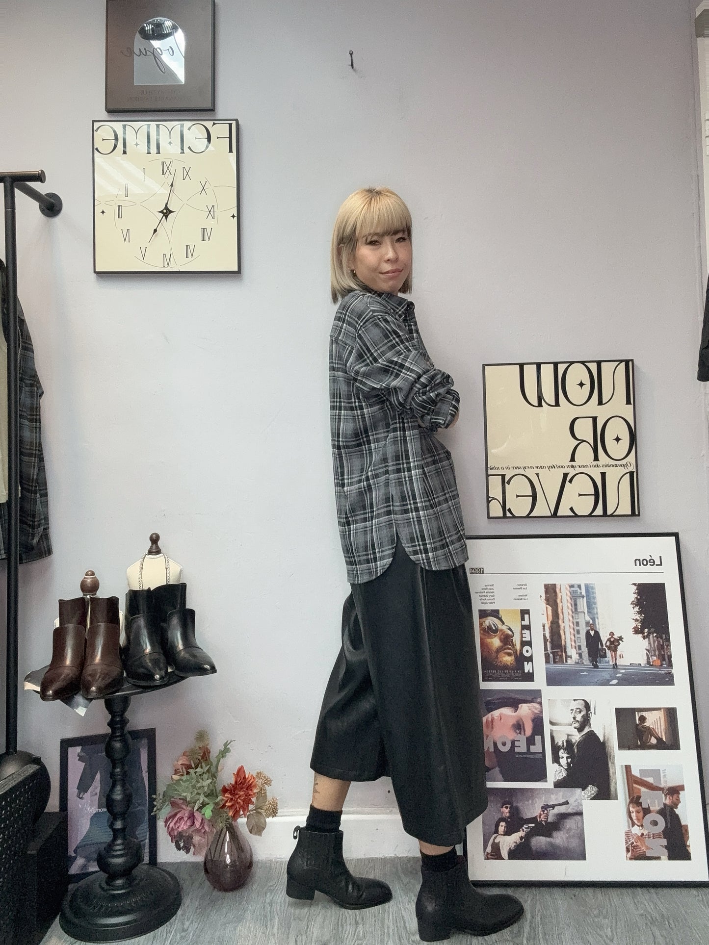 With belt fake leather pants