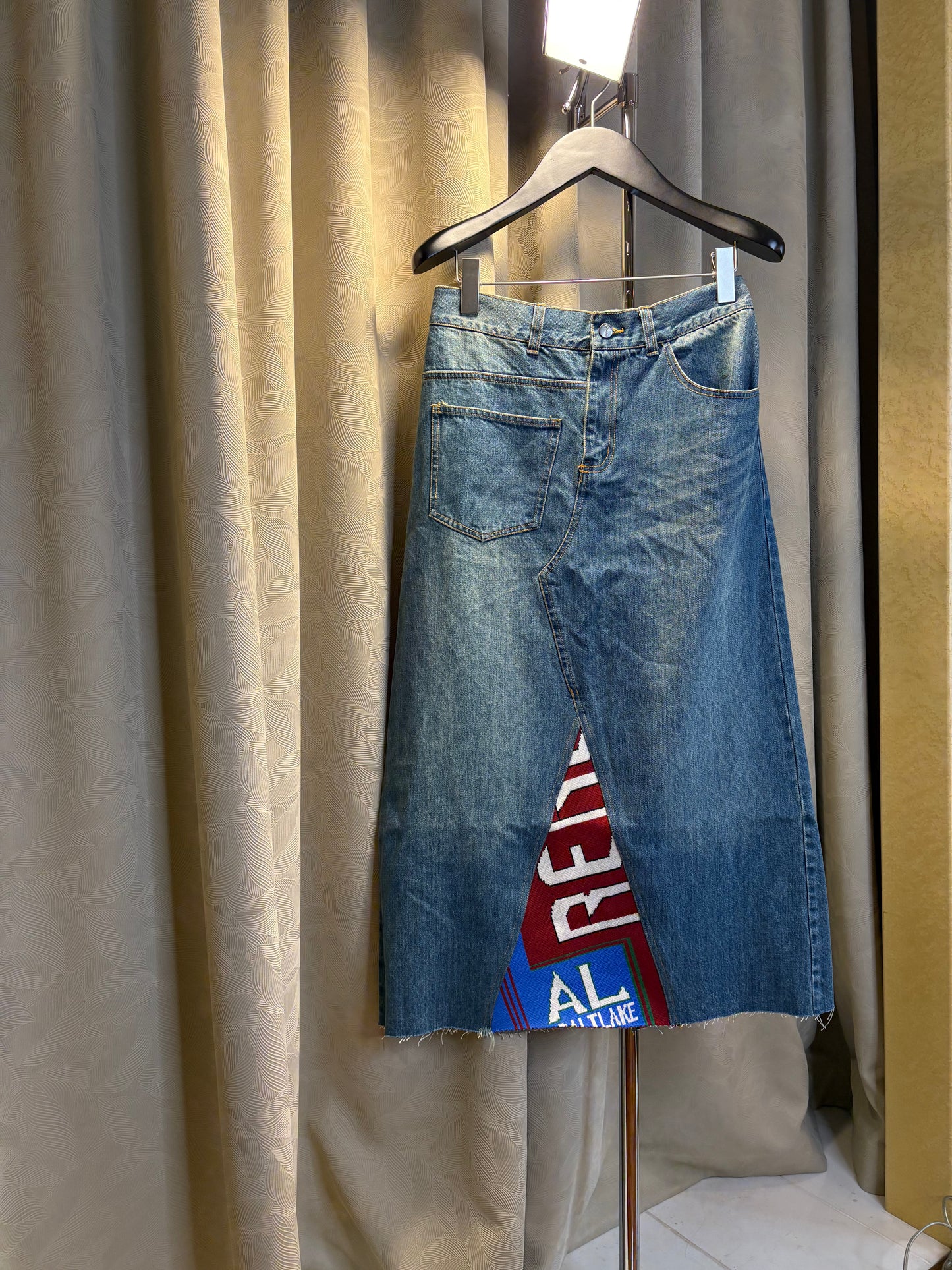 Knit fabric denim skirt