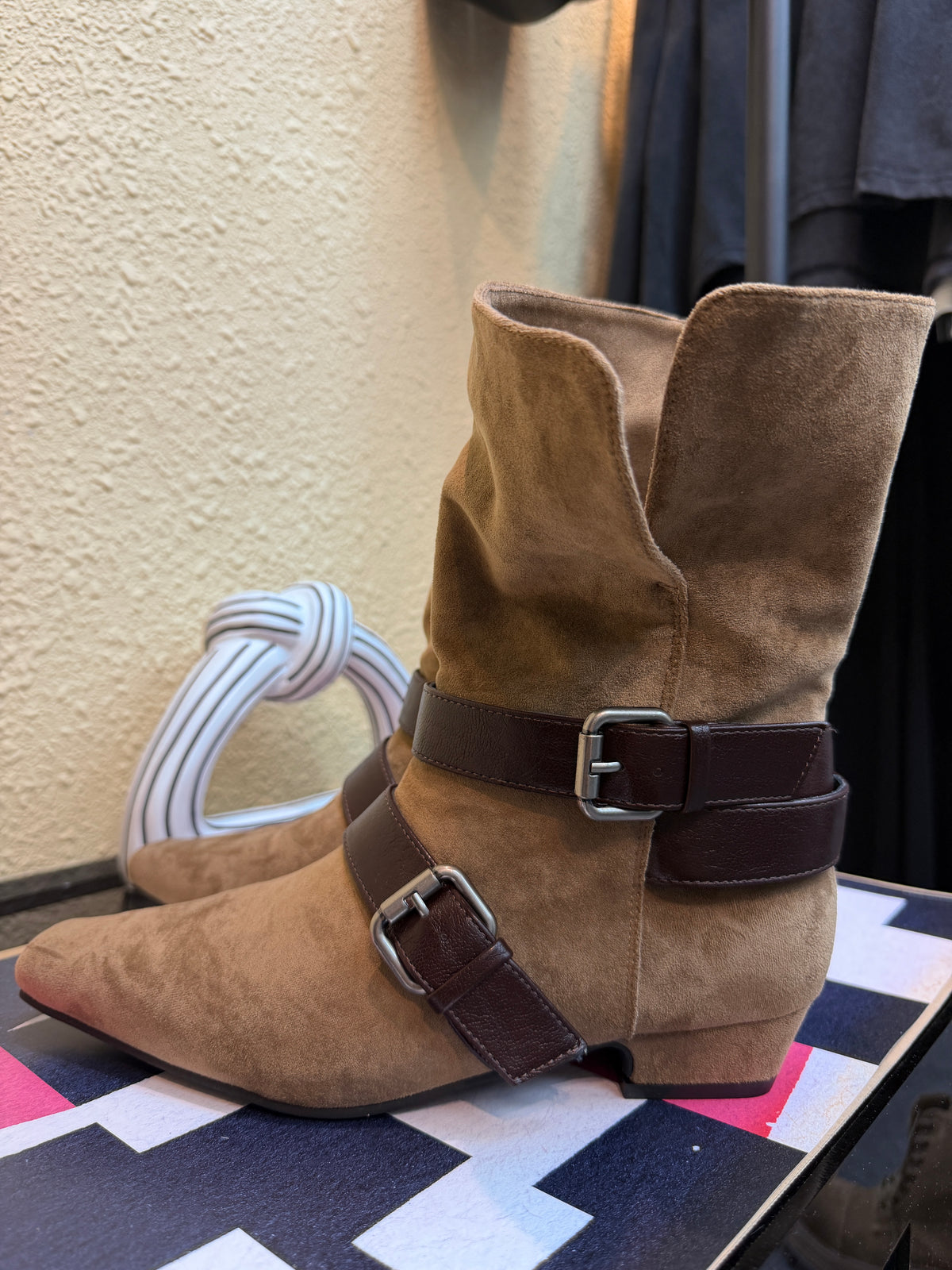 End point suede ankle boot