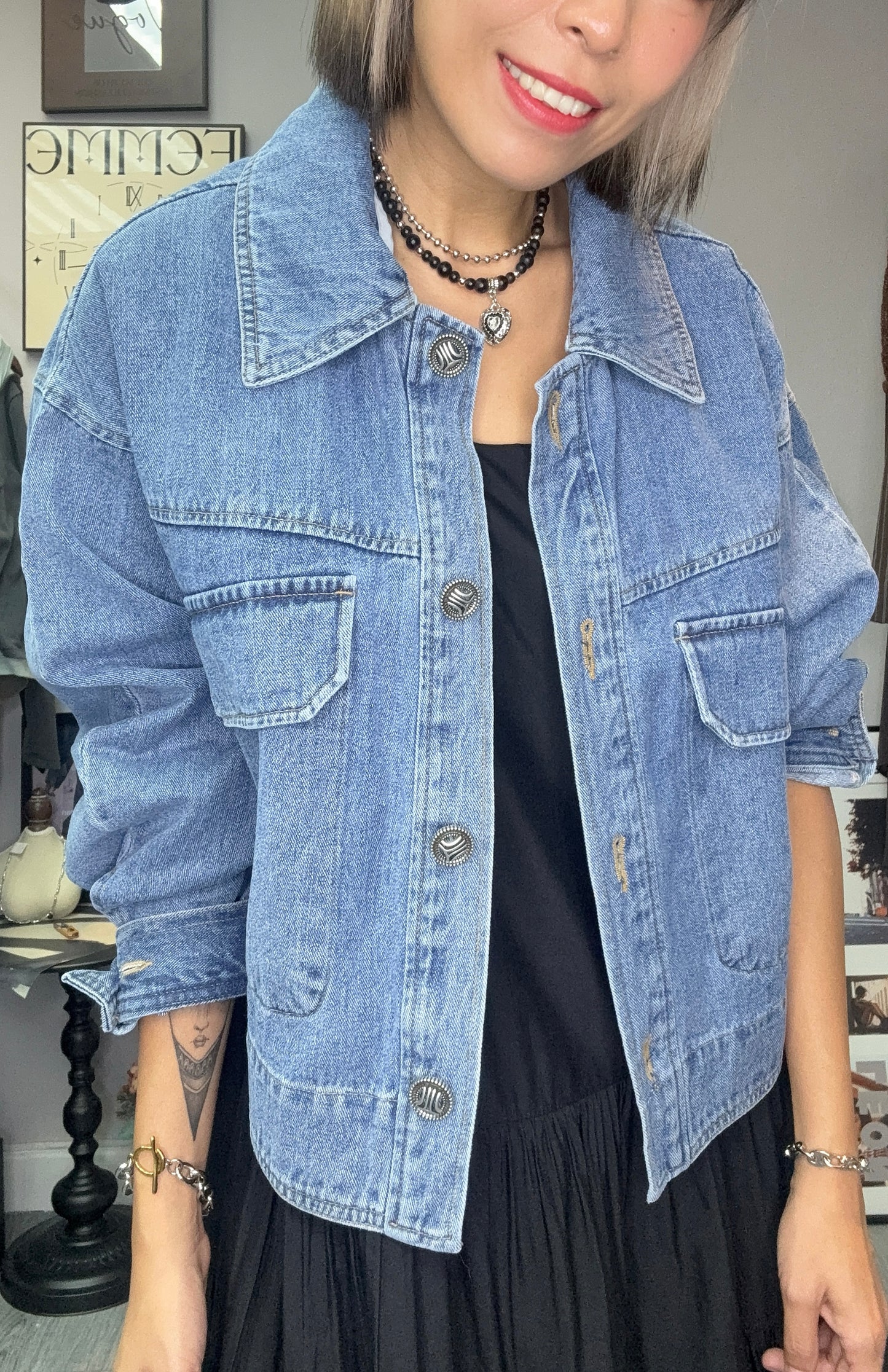 Take off collar denim jacket