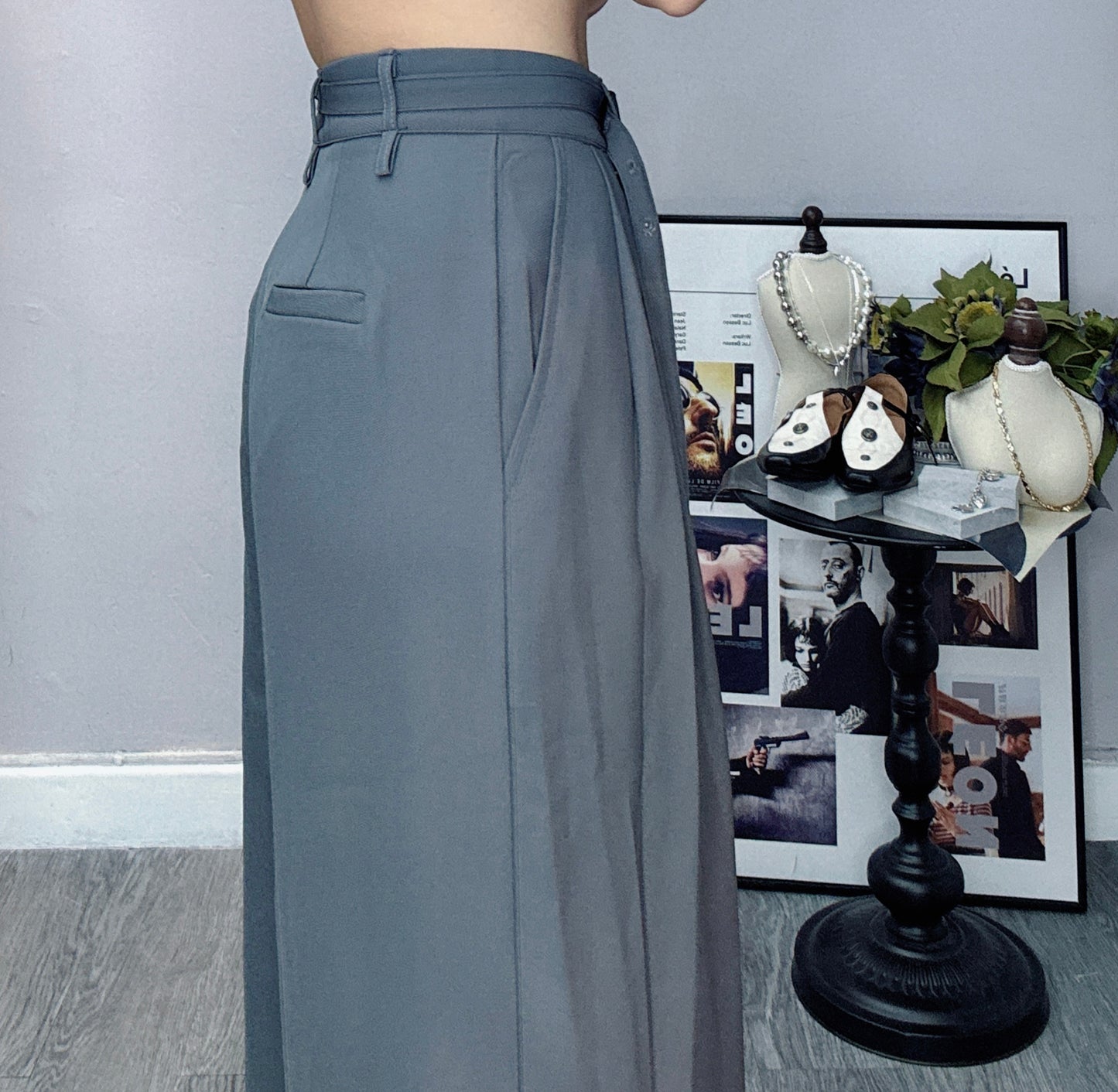 (-40%off ) with belt Trousers
