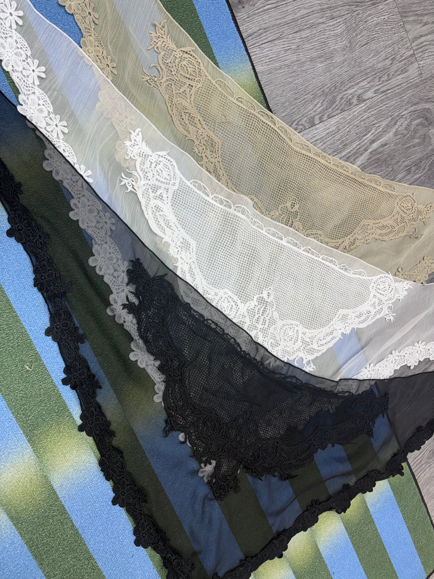 With embroidery see through scarf tee #00612