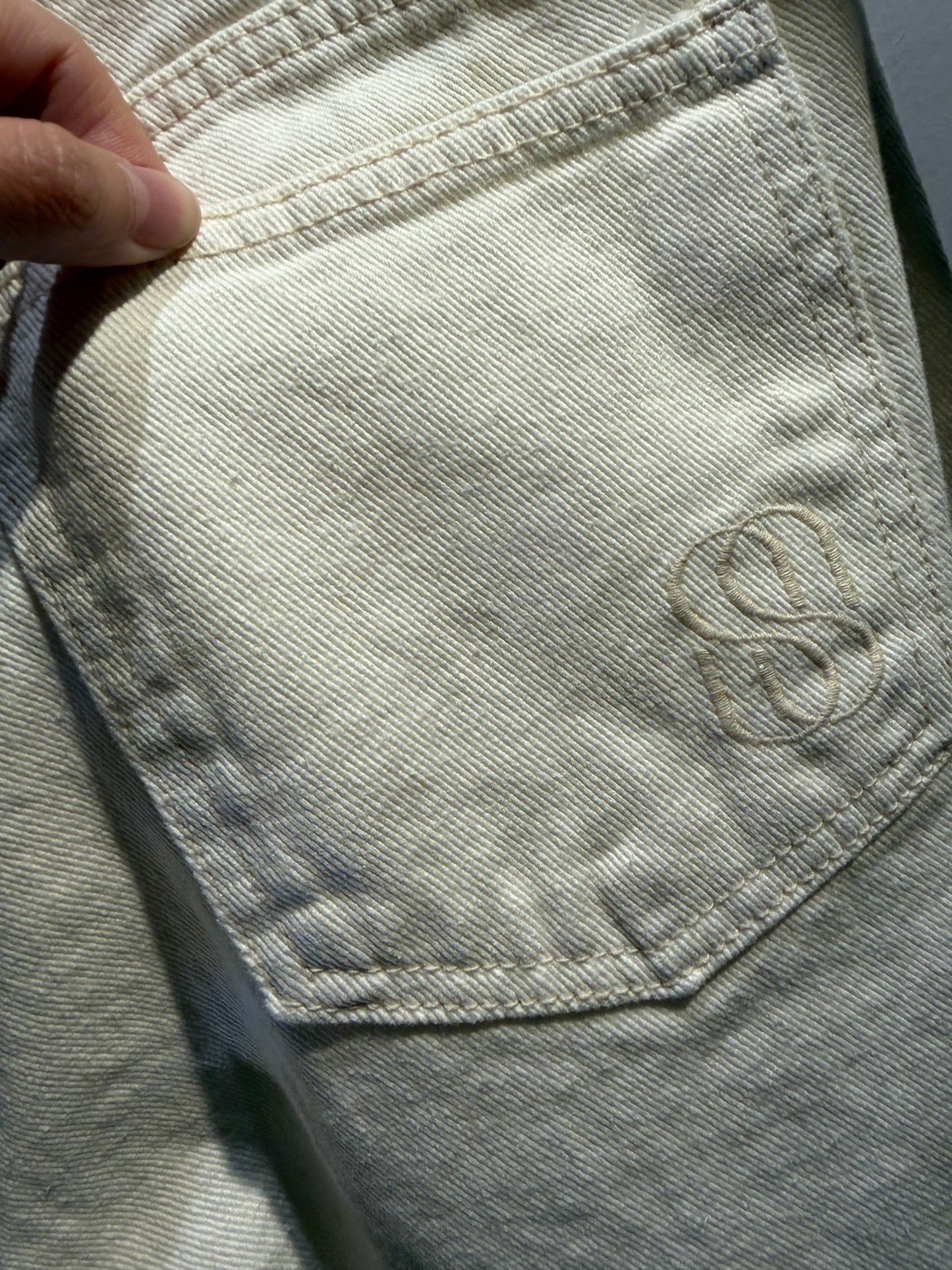 (-50% off)back logo white jeans