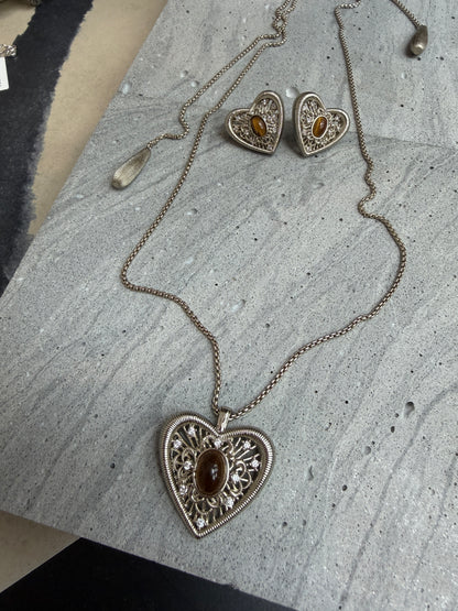 Heart shape embroidery long necklace