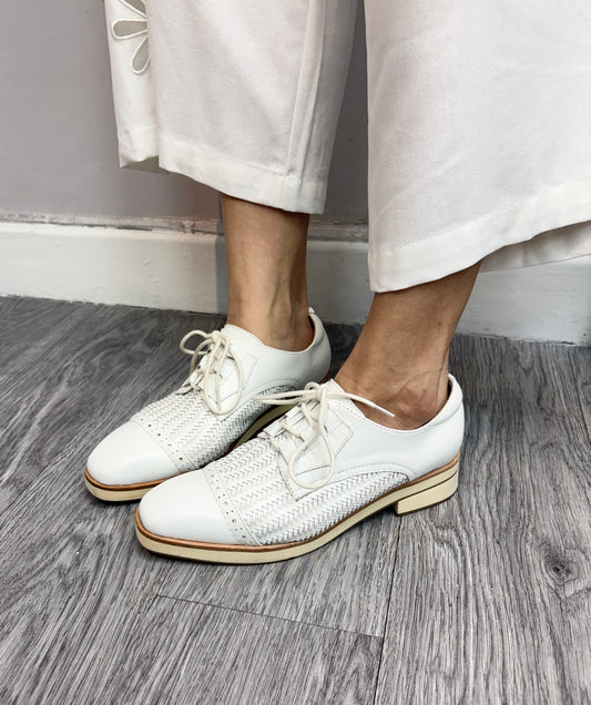 Weaving loafers