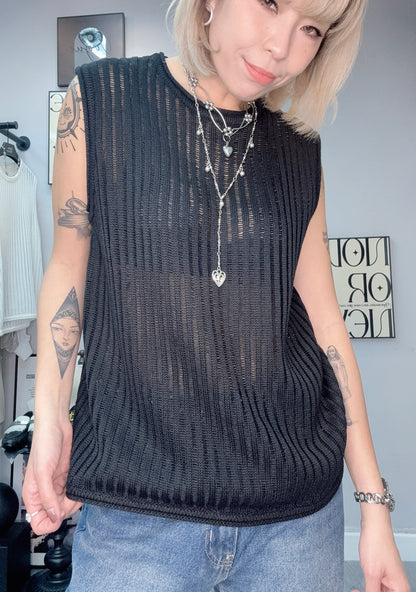 Round neck knit vest #00382