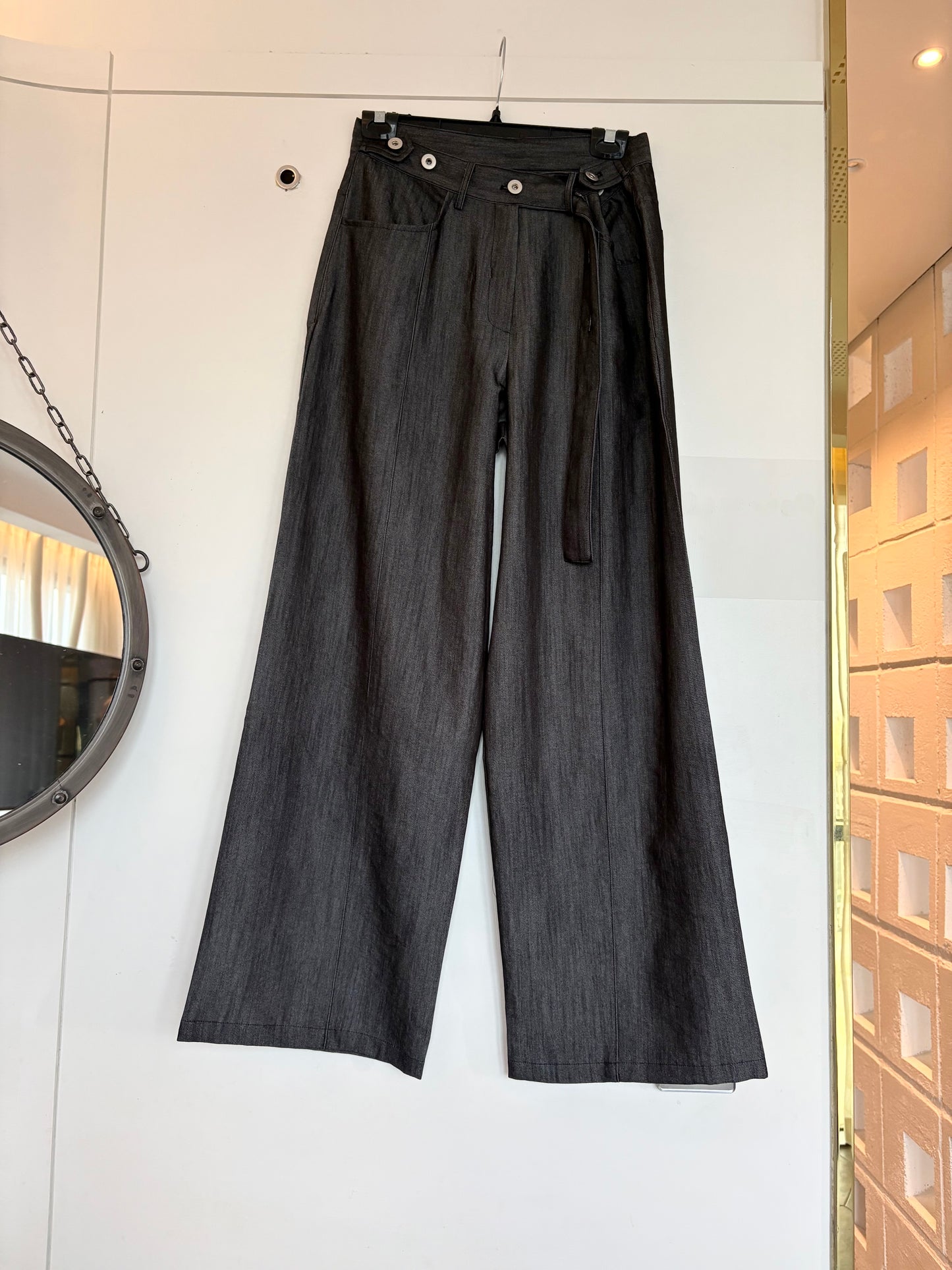 With half belt pants #00810