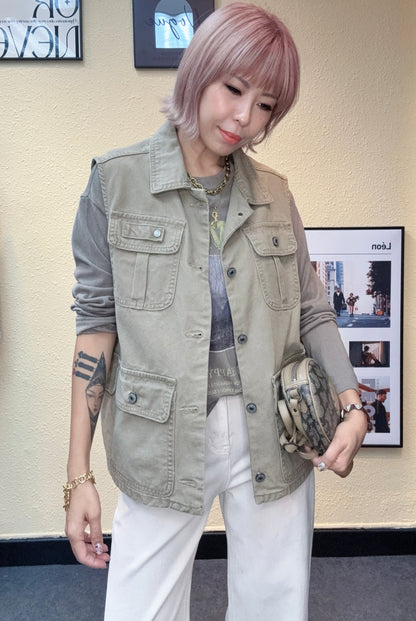 Pocket vest outer