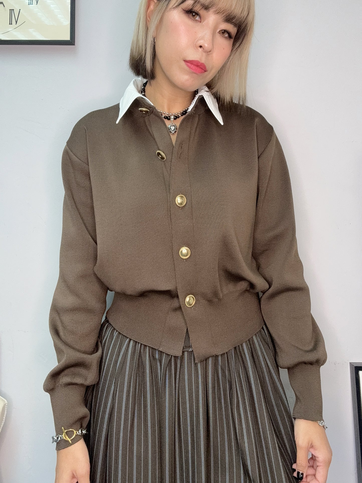 Shirt collar gold button cardigan
