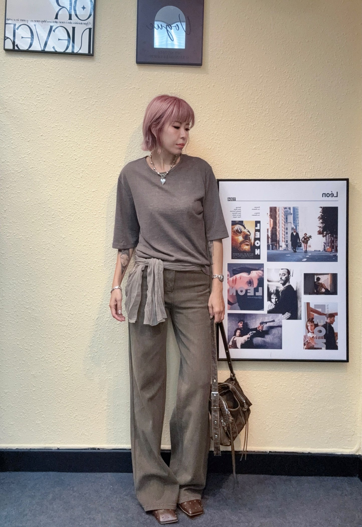 With scarf loose plain tee #00846