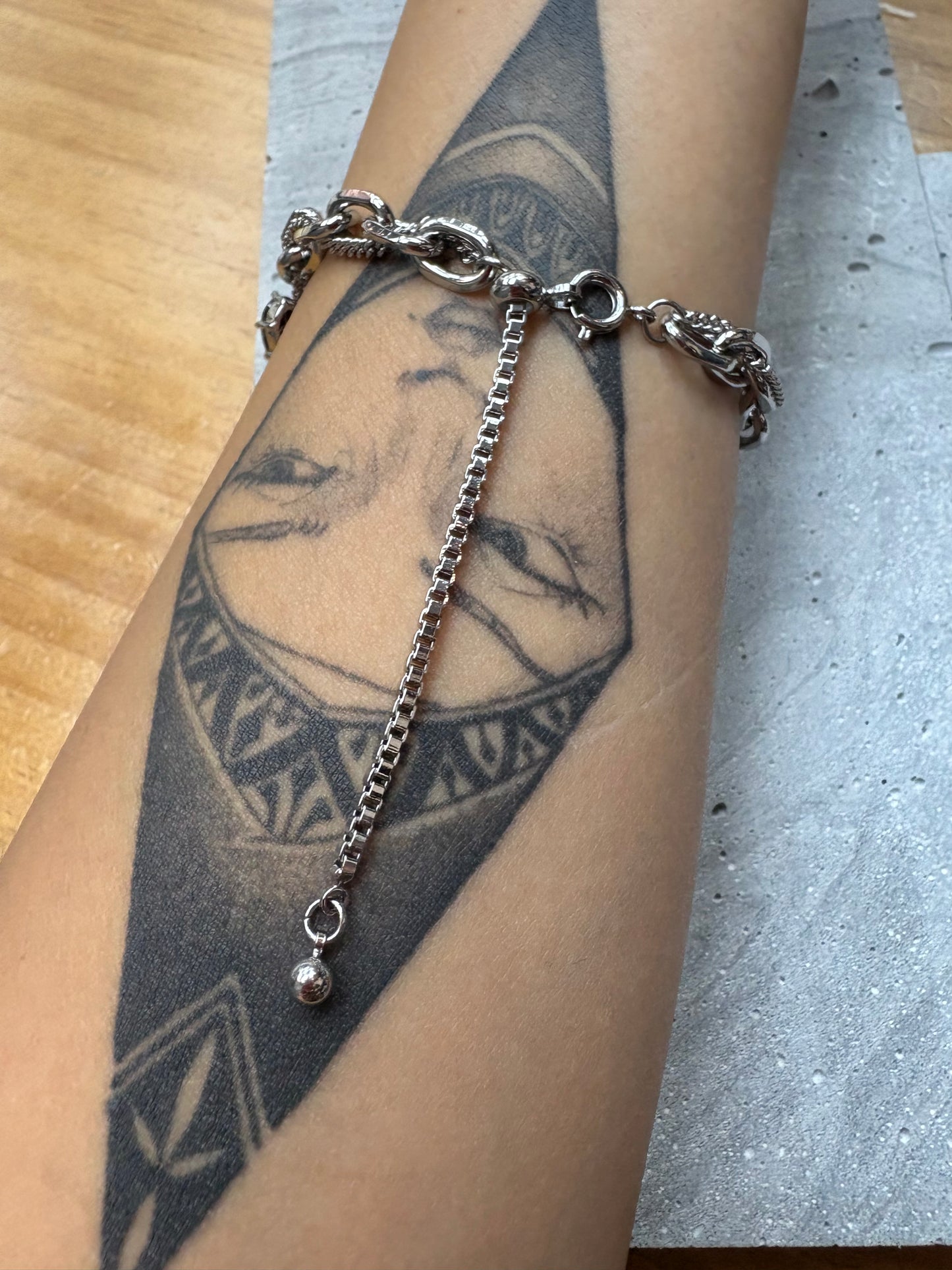 Black heart crystal bracelet