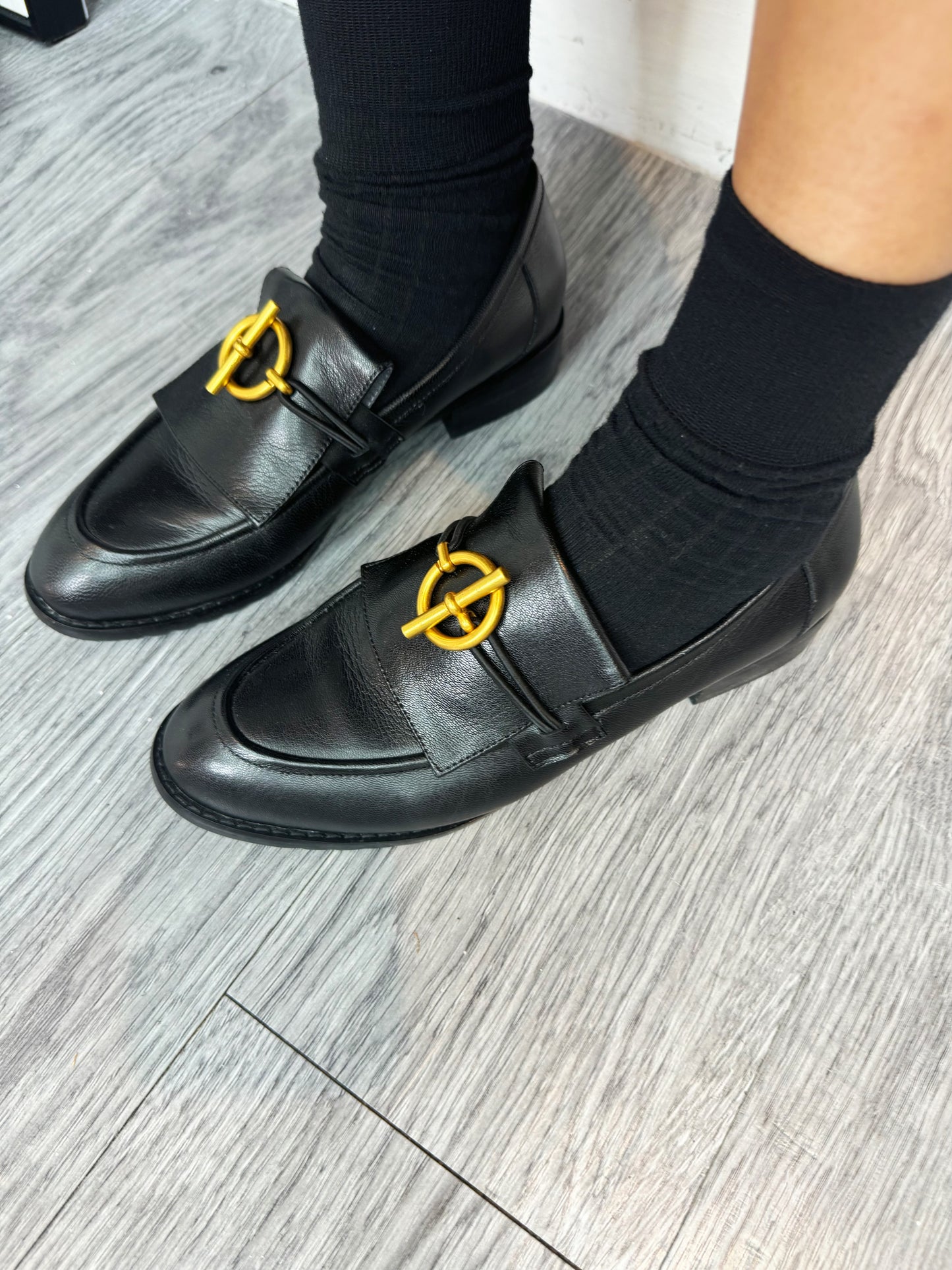 Gold Buckle Lambskin loafer (少量現貨35-40)