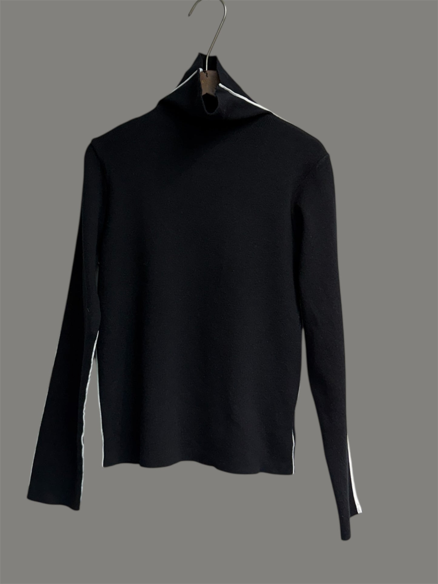 Stand collar side white wool top #00046