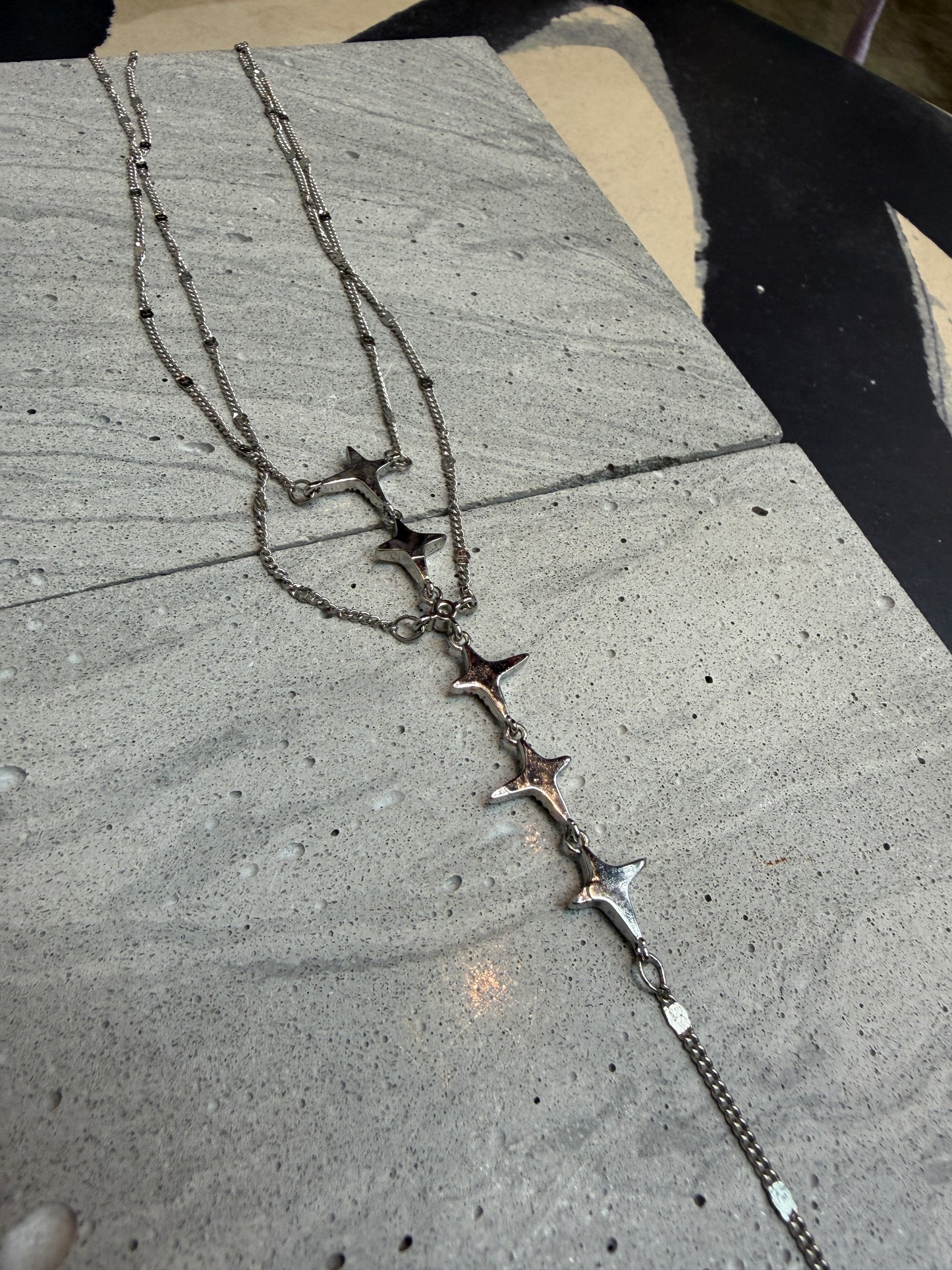 Straight star necklace