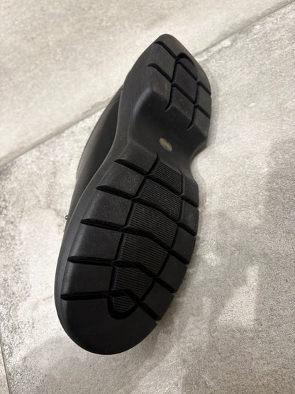 Mini beans sandals