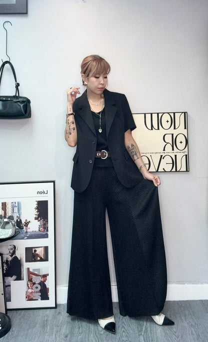 Front pockets short sleeves blazer #00710