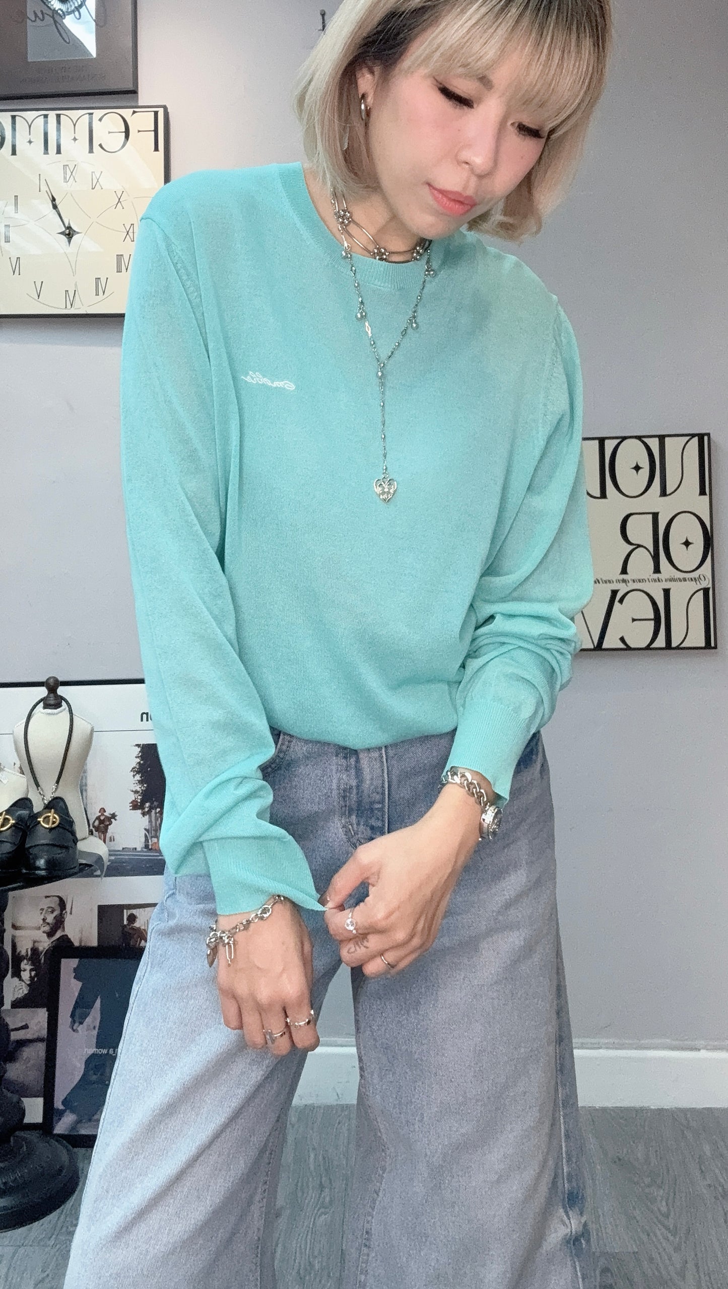 Round neck white logo knit top #00343