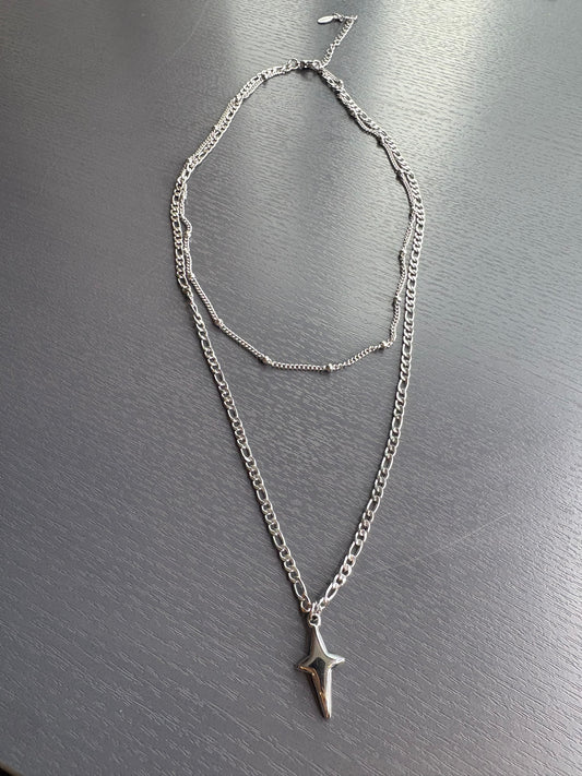 Star shaped two in one necklace