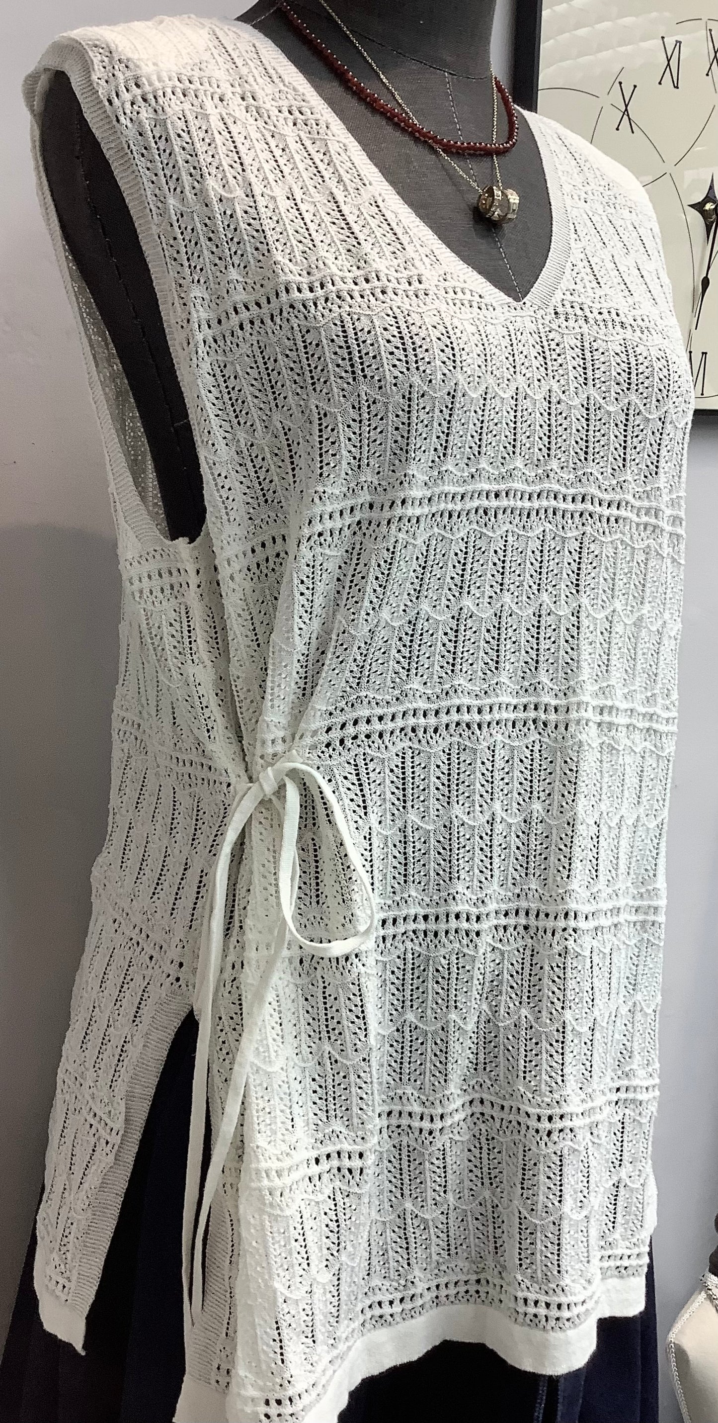 (-20% Off)V Neck Knit Vest