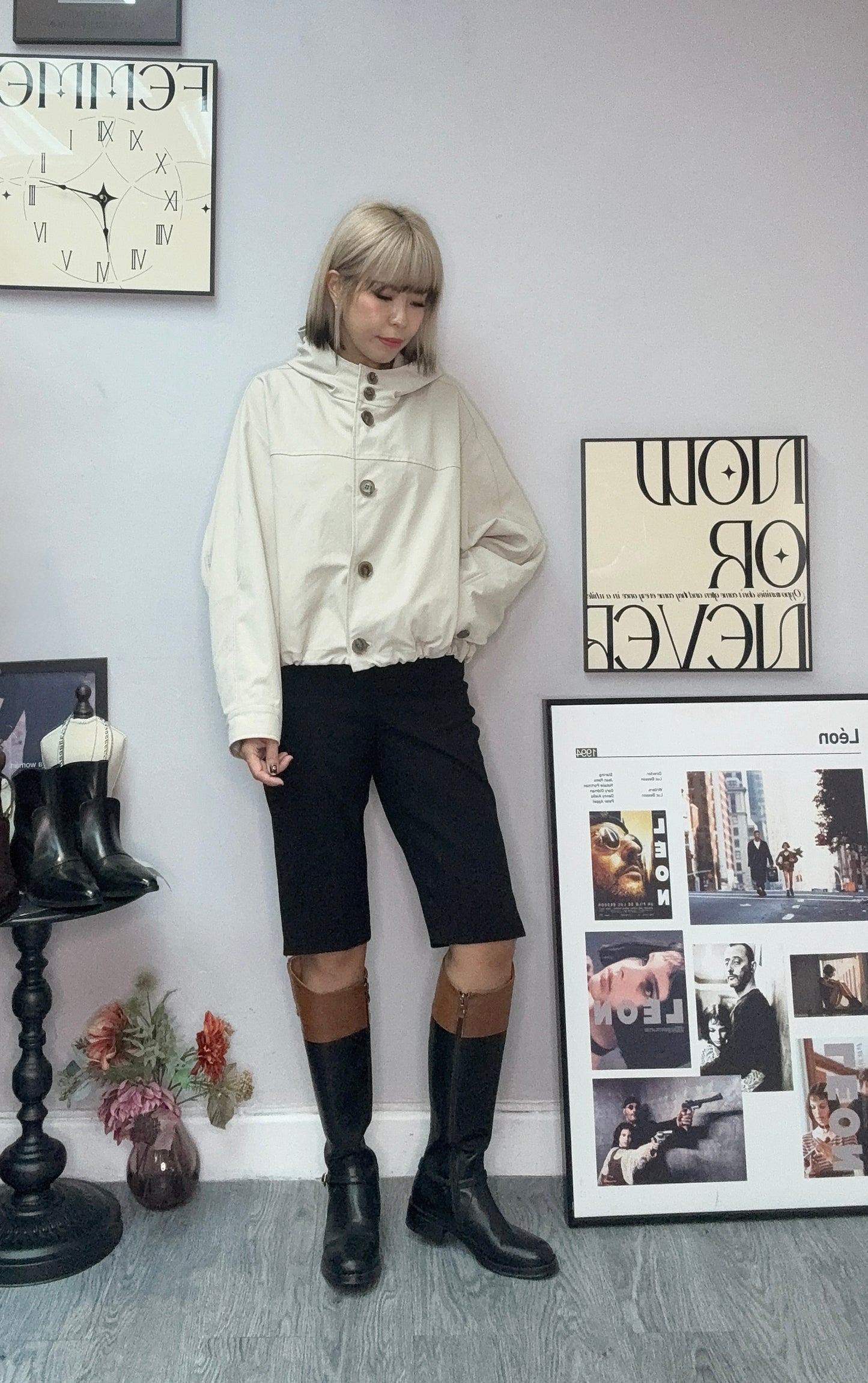 With hat short trench coat