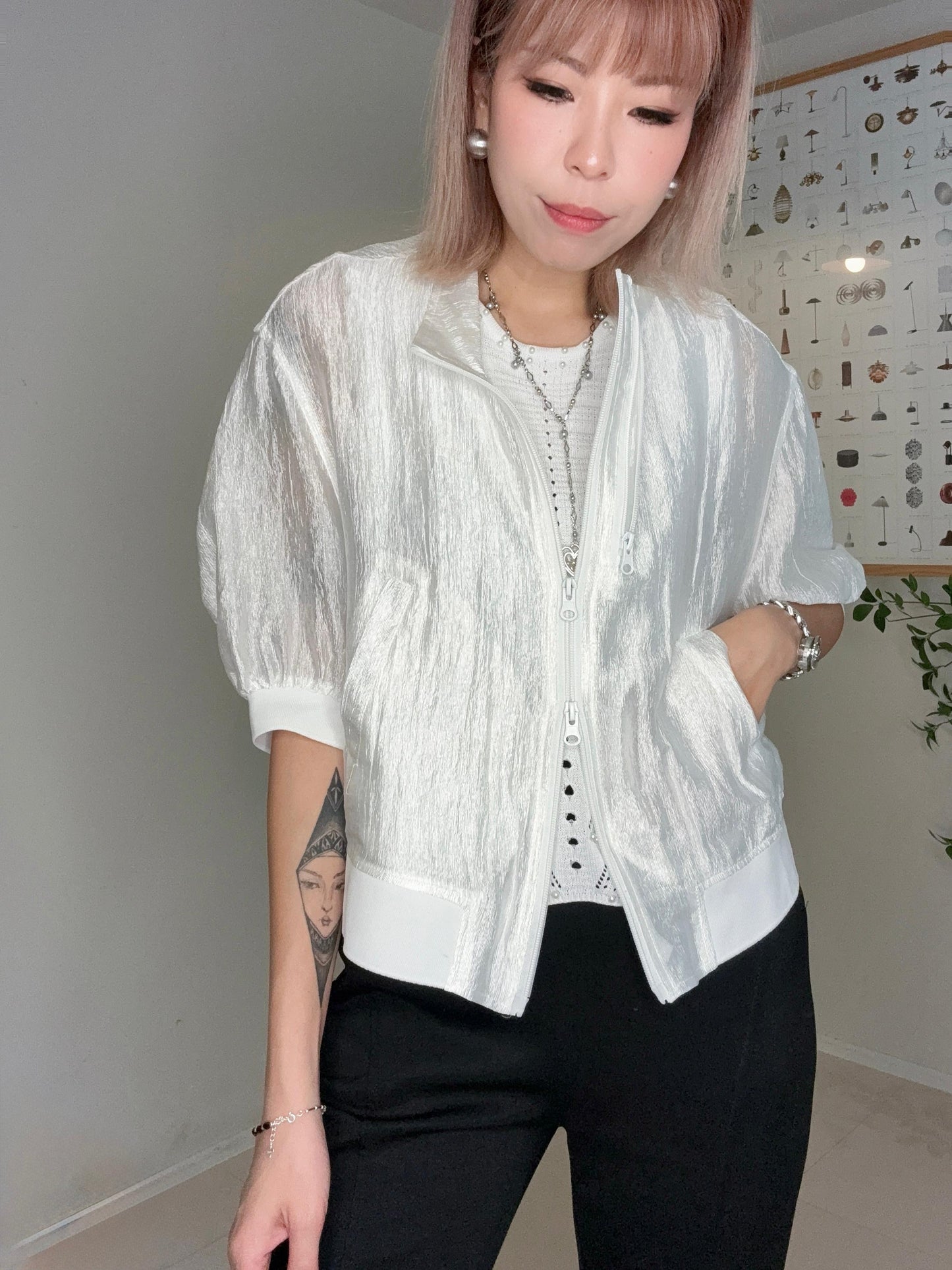 (Promotion -20%)Embossed short outer #00668